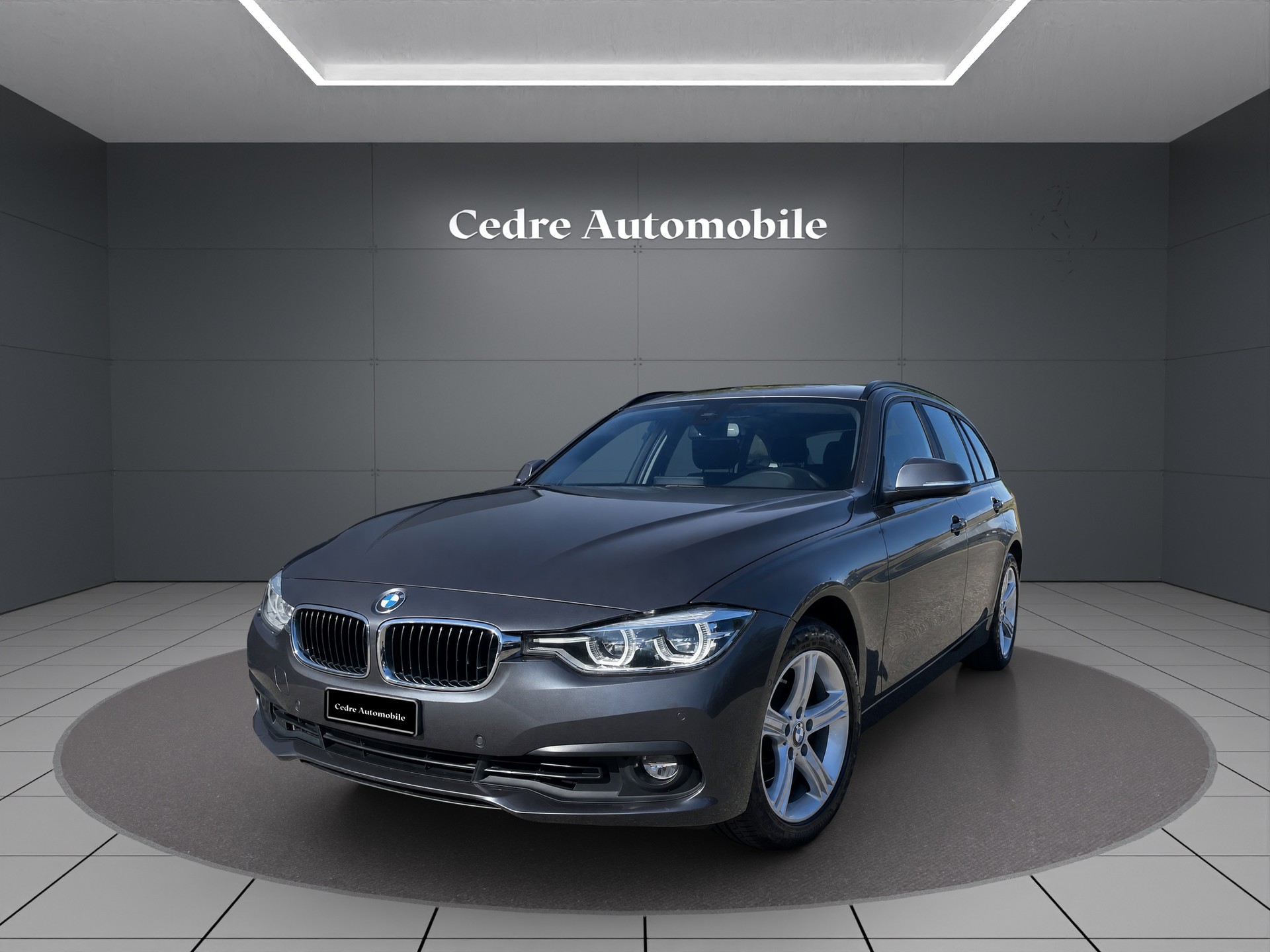 BMW 320i xDrive Touring Steptronic-image-0