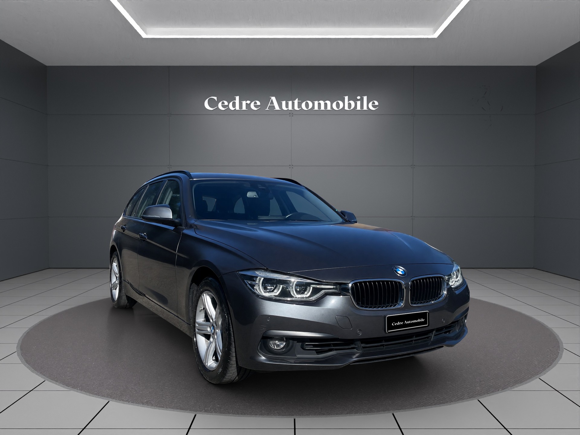 BMW 320i xDrive Touring Steptronic-image-1