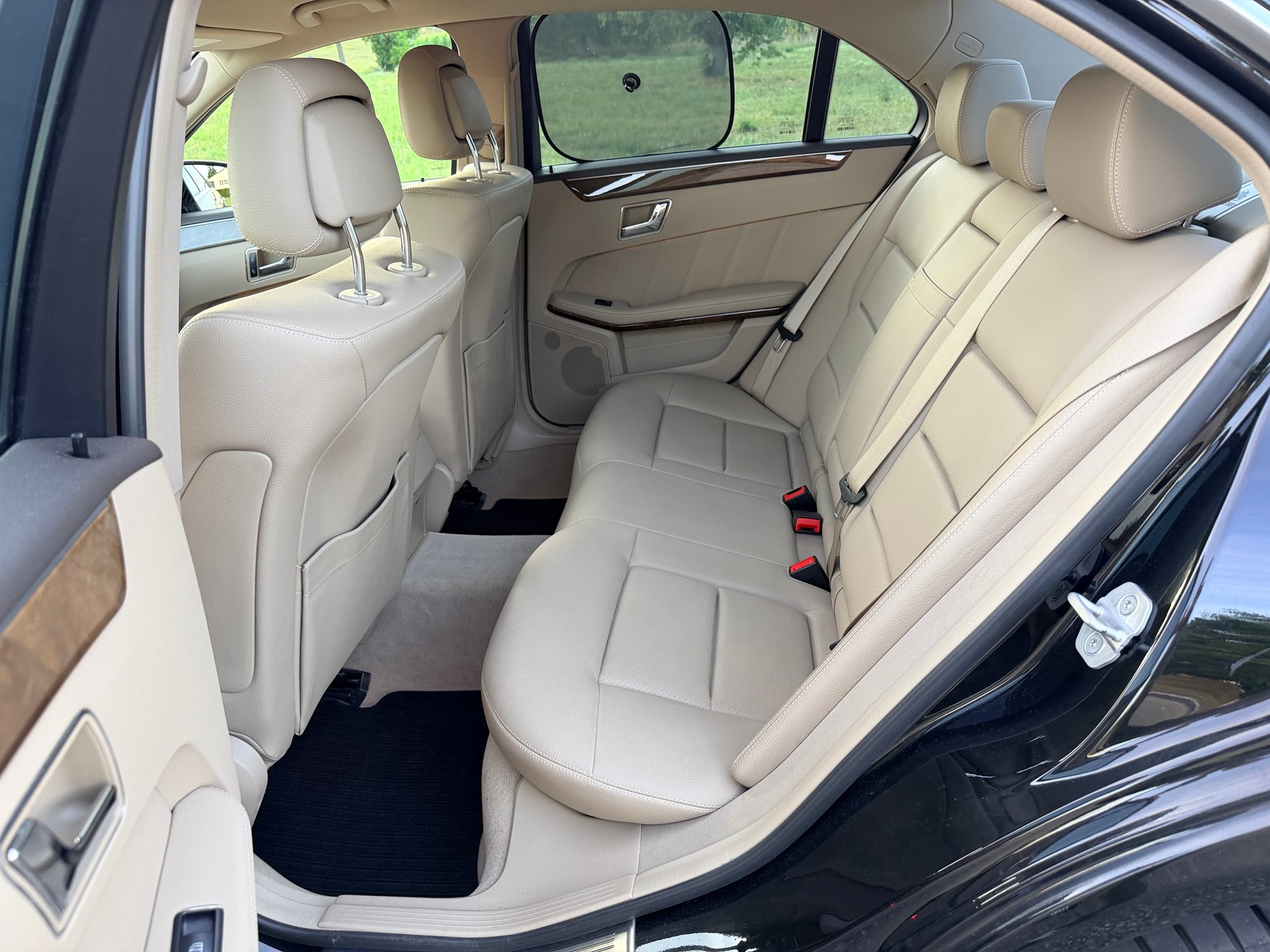 MERCEDES-BENZ E 350 CGI BlueEfficiency Elégance 7G-Tronic-image-19