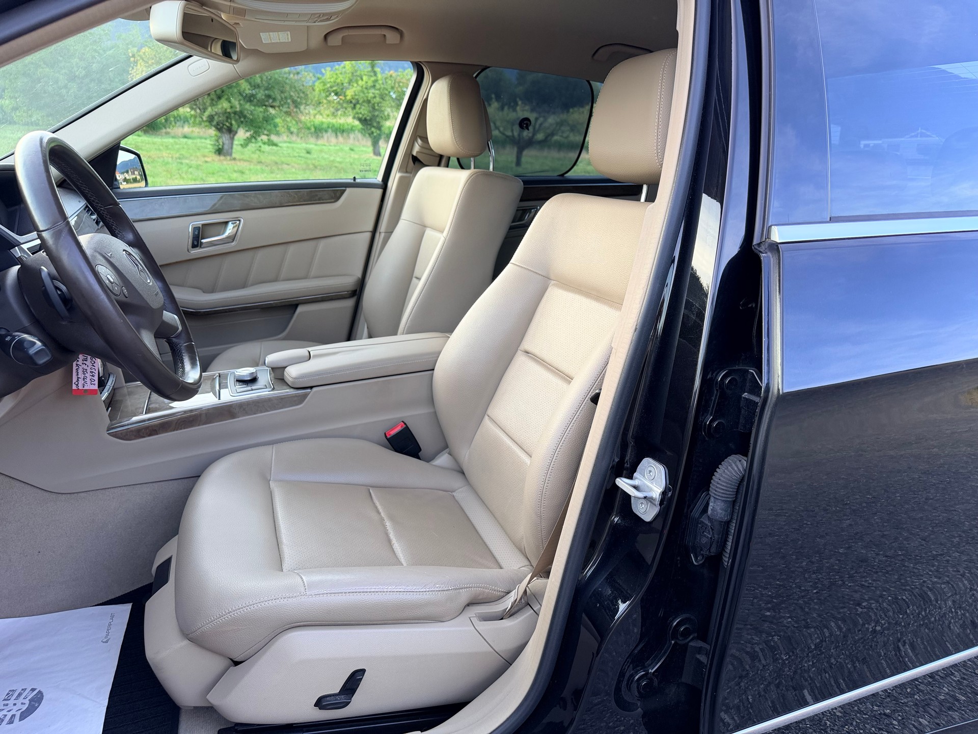 MERCEDES-BENZ E 350 CGI BlueEfficiency Elégance 7G-Tronic-image-16