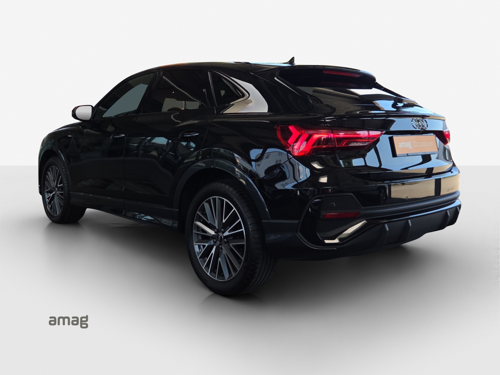 AUDI Q3 Sportback 35 TFSI S line Attraction S-tronic-image-2