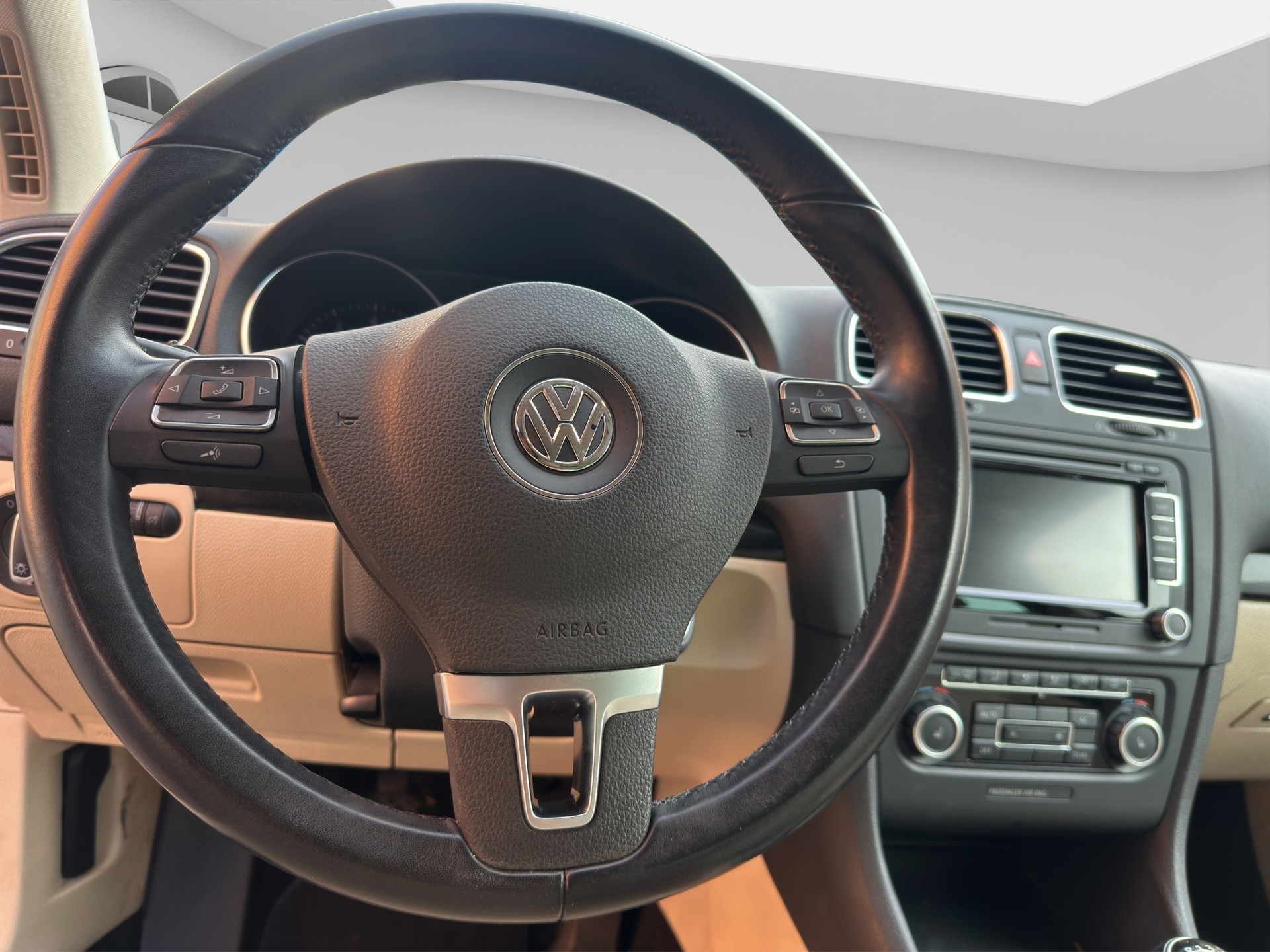VW Golf 1.2 TSI BlueMotion Technology Comfortline-image-9