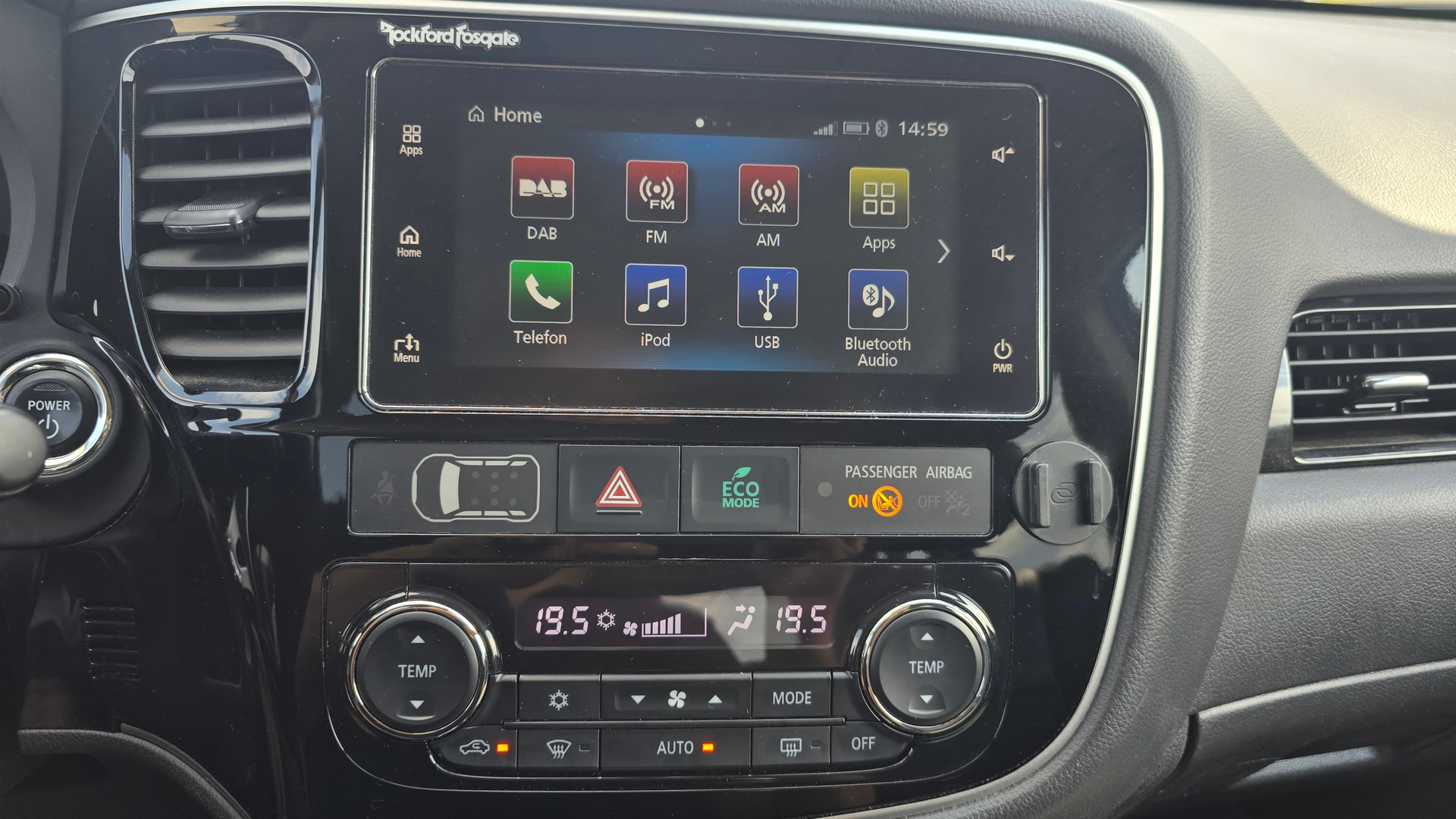 MITSUBISHI Outlander 2.0 PHEV Style 4WD Automatic-image-26