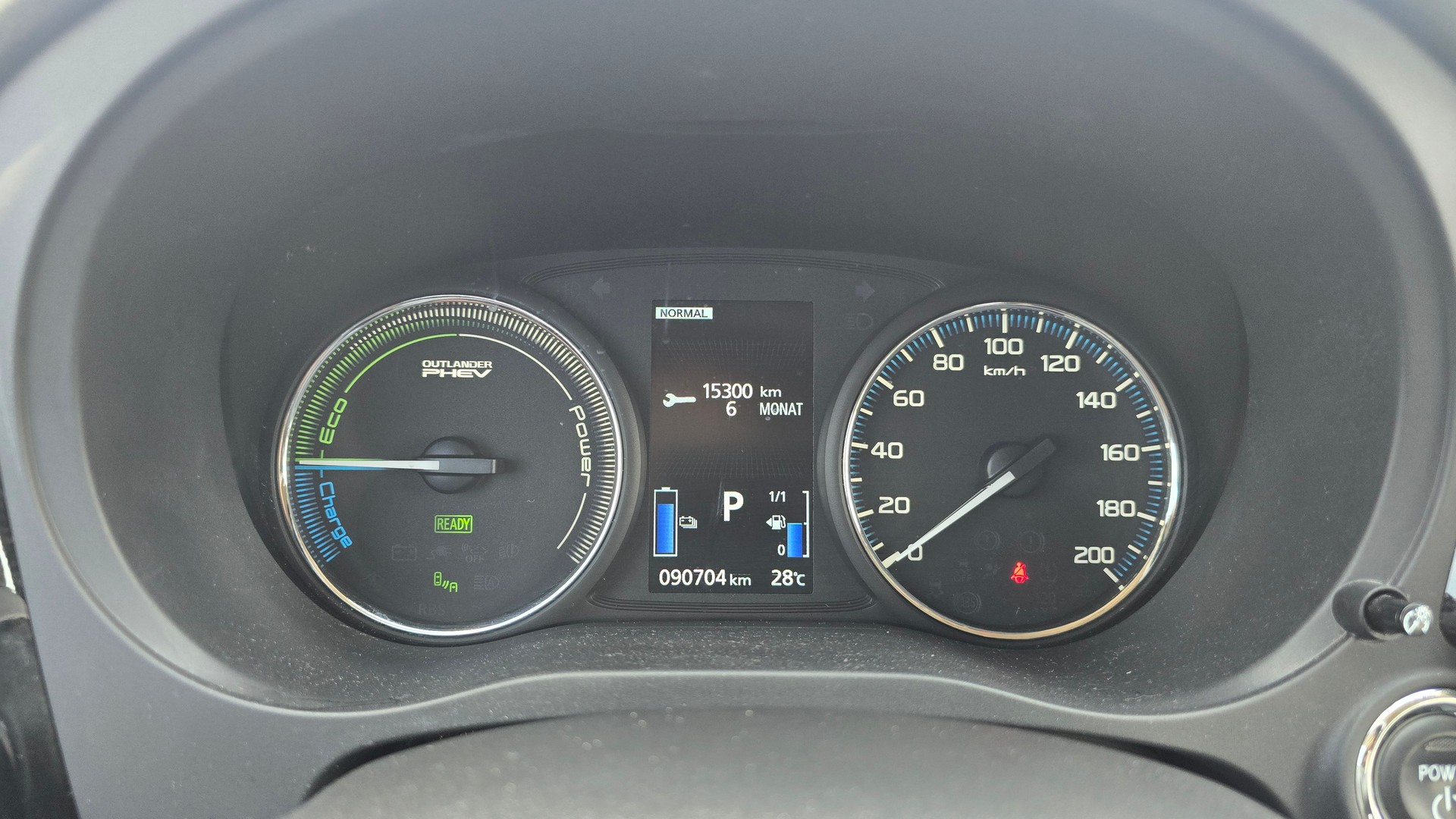 MITSUBISHI Outlander 2.0 PHEV Style 4WD Automatic-image-20