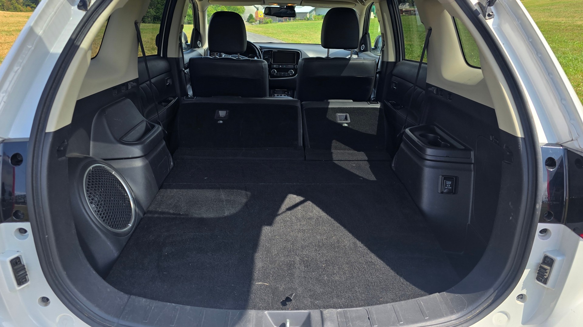 MITSUBISHI Outlander 2.0 PHEV Style 4WD Automatic-image-9