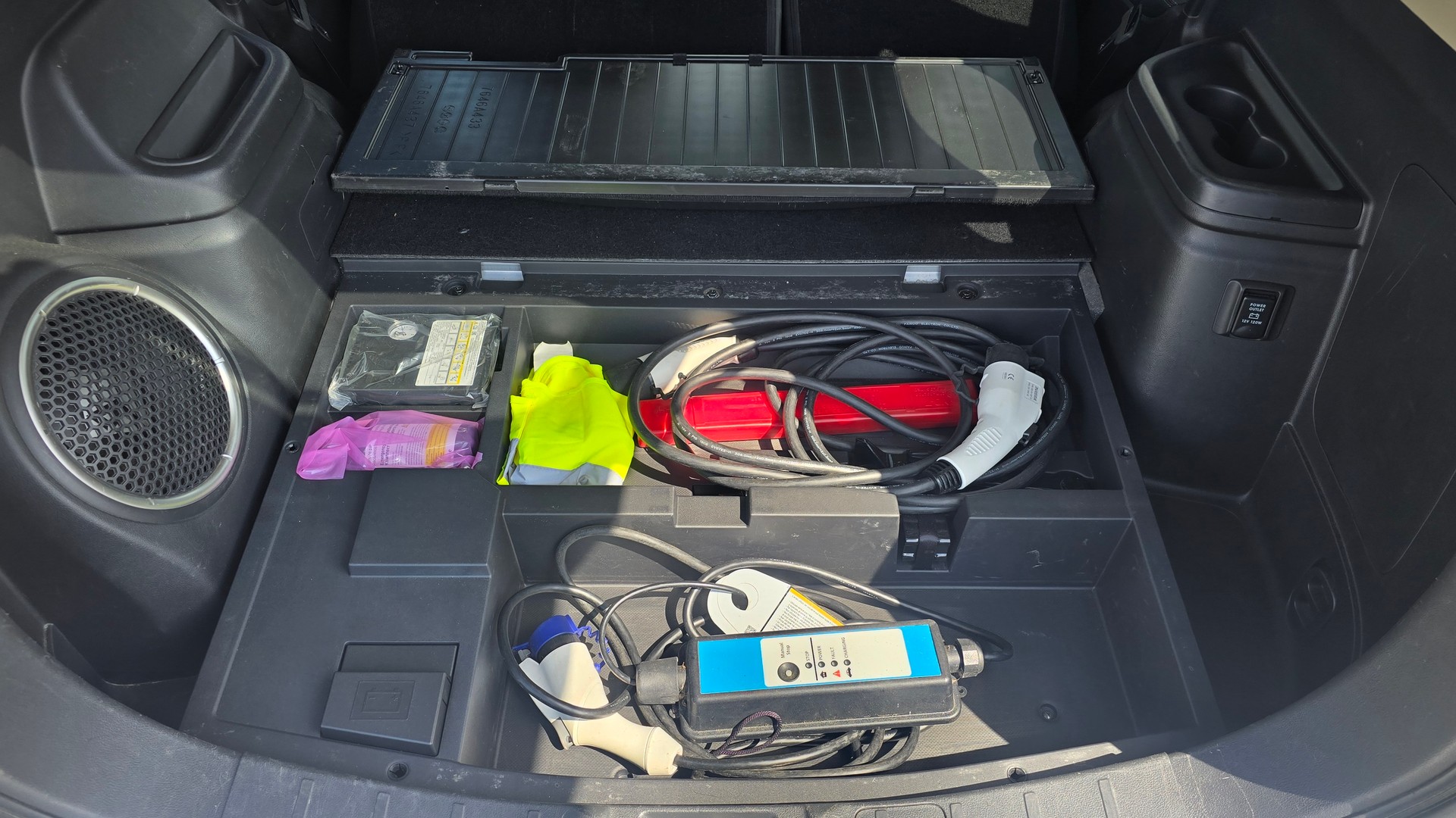 MITSUBISHI Outlander 2.0 PHEV Style 4WD Automatic-image-21