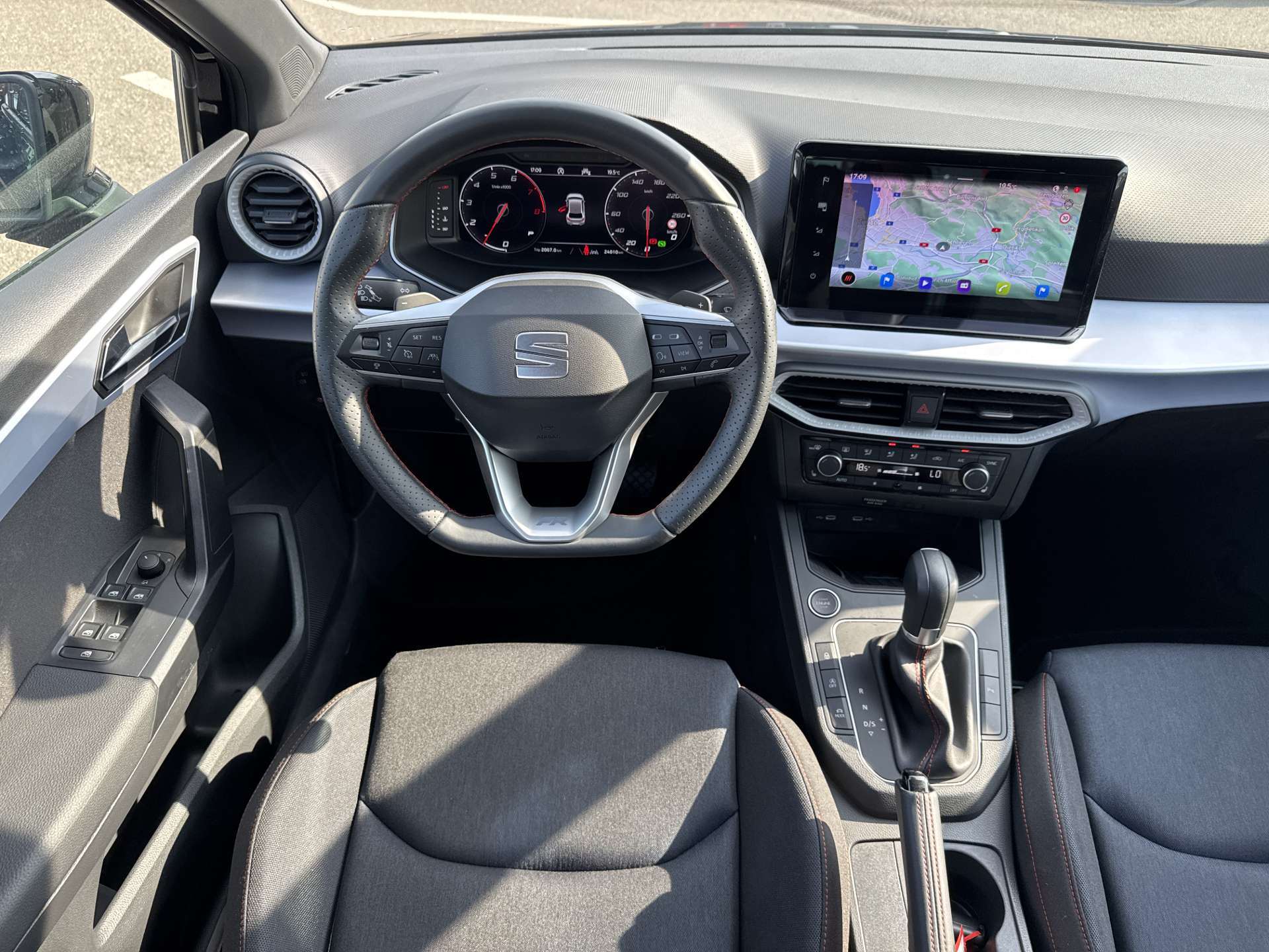 SEAT Ibiza 1.0 EcoTSi FR DSG-Automat-image-4