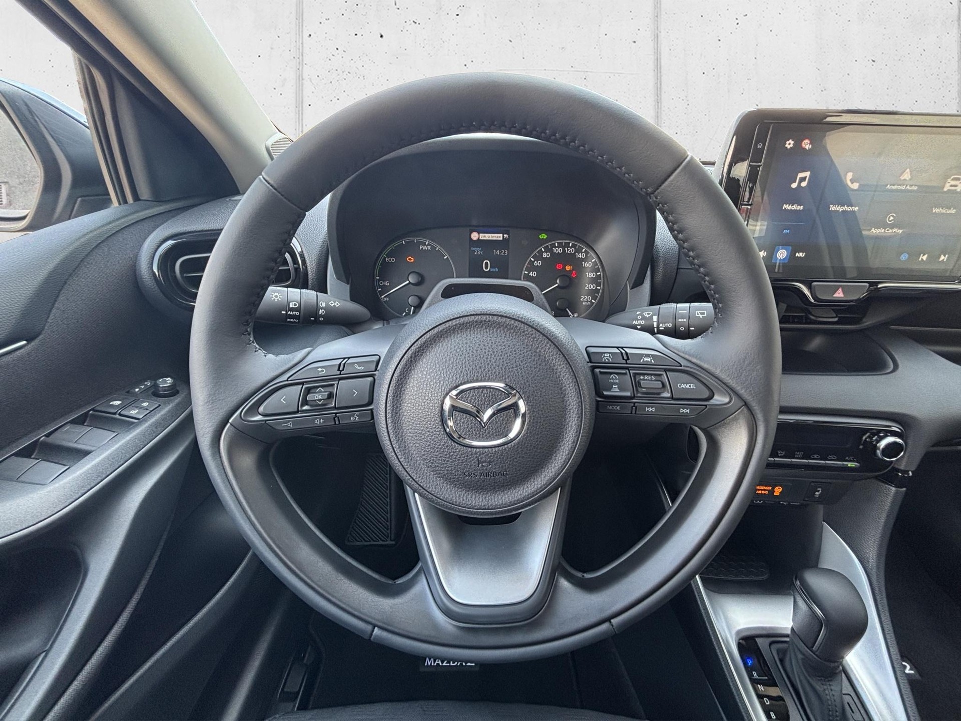 MAZDA 2 1.5 Hybrid Exclusive-Line-image-9