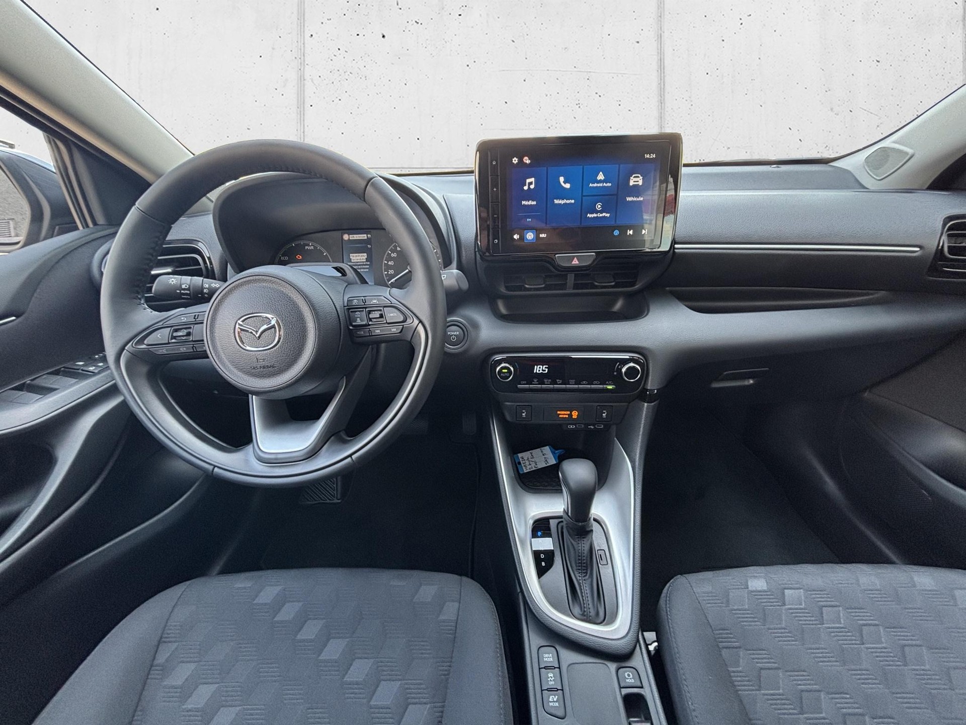 MAZDA 2 1.5 Hybrid Exclusive-Line-image-12