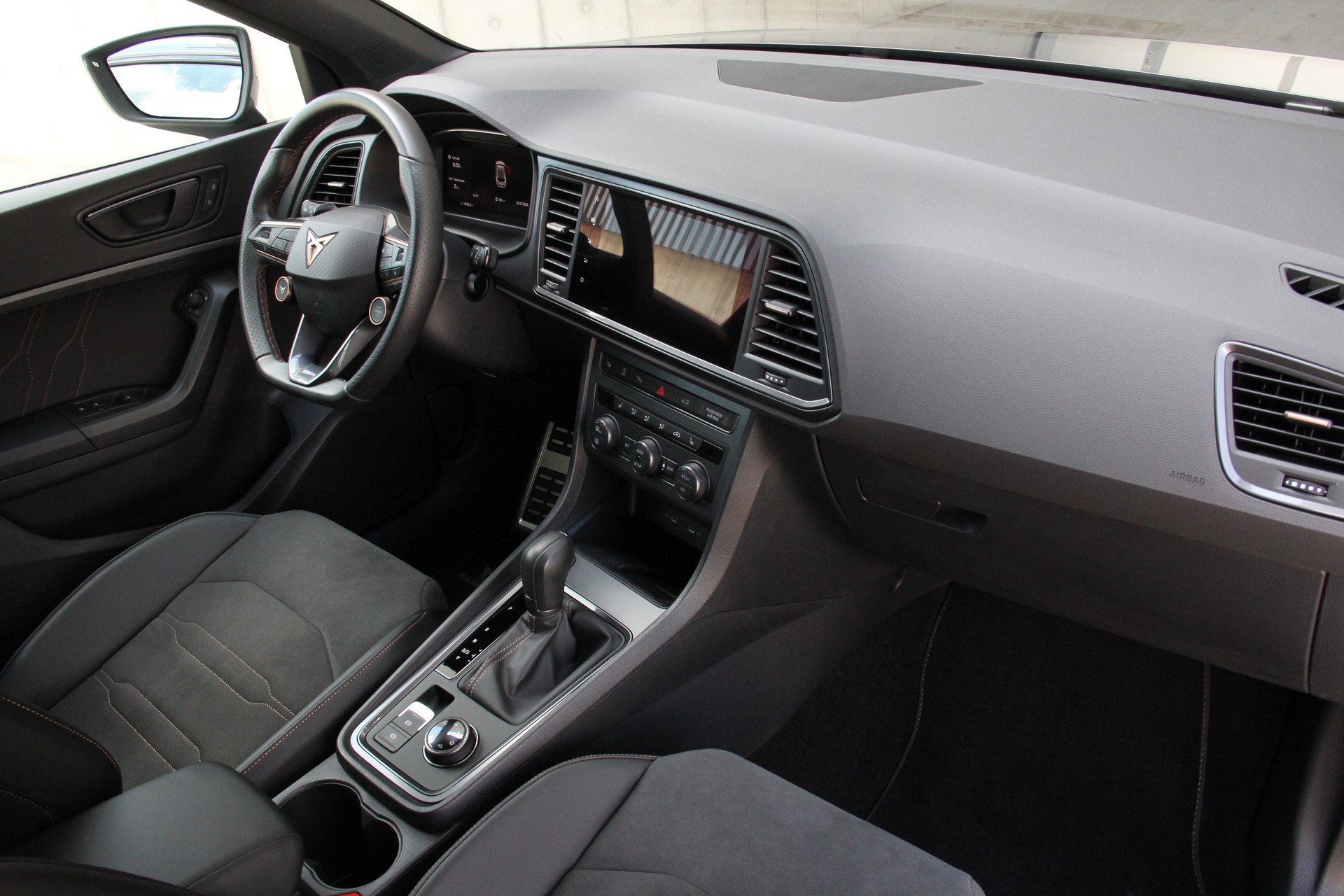 CUPRA Ateca 2.0TSI VZ 4Drive DSG **ANHÄNGERKUPPLUNG** ASSISTENTENZ-PAKET-XL-image-6