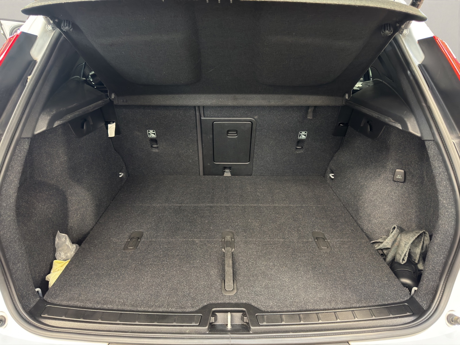VOLVO XC40 1.5 T2 Momentum-image-13