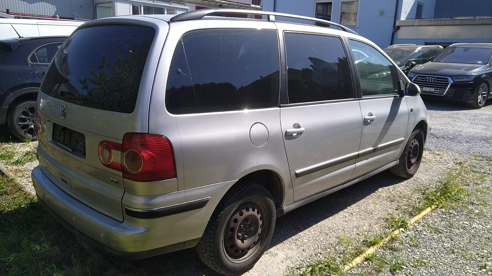 VW Sharan 1.9 TDI Trendline-image-5