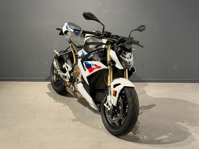 BMW S 1000 R-showroom-element-1