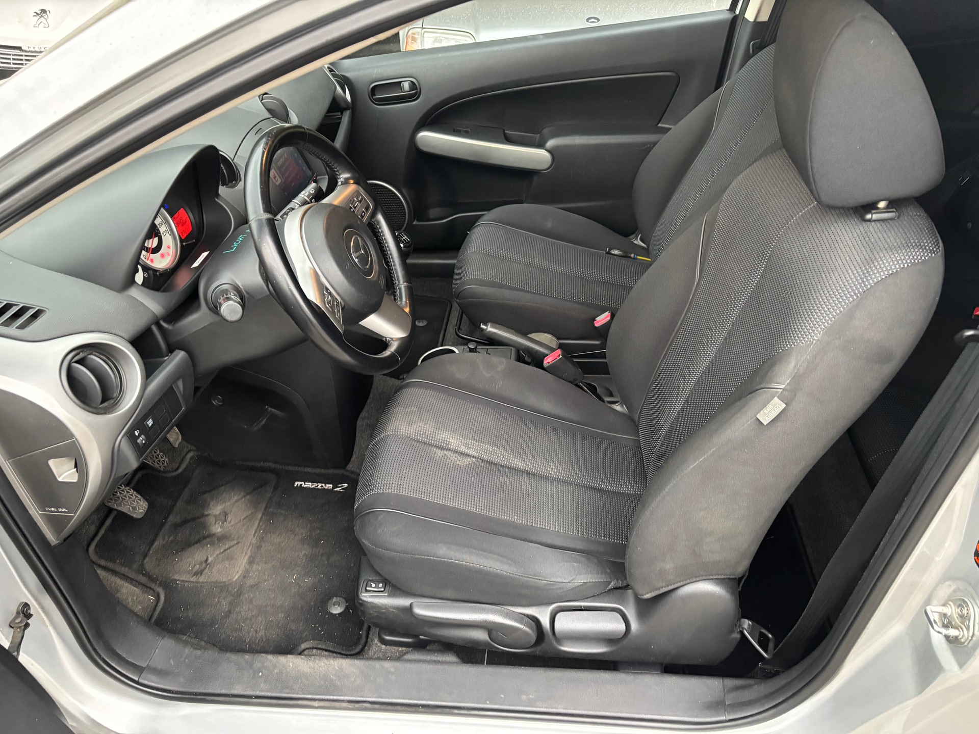 MAZDA 2 1.5i 16V Sport-image-5