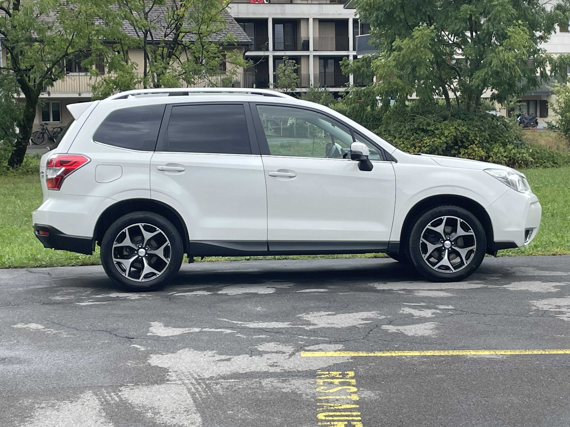 SUBARU Forester Station 2.0 XT Sport-image-3