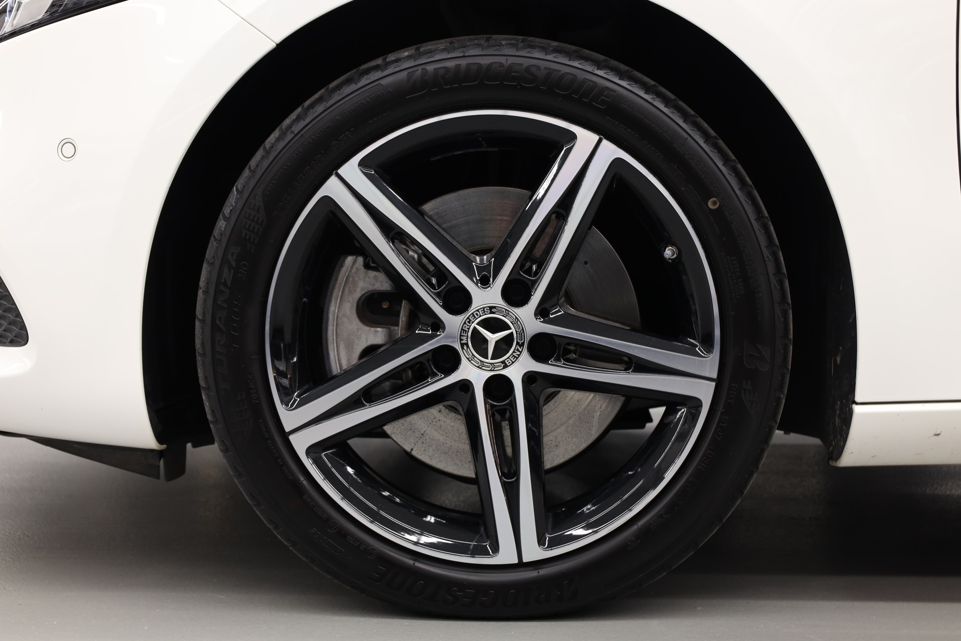 MERCEDES-BENZ A 250 e Progressive-image-11