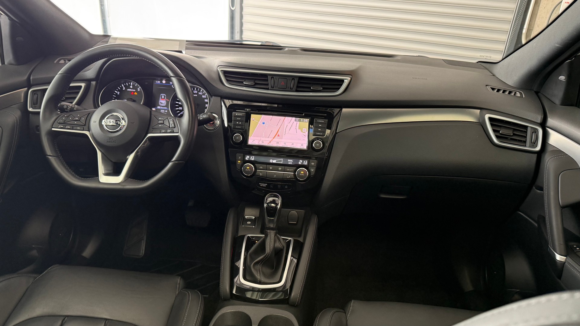 NISSAN Qashqai 1.3 DIG-T 160 Tekna+-image-23