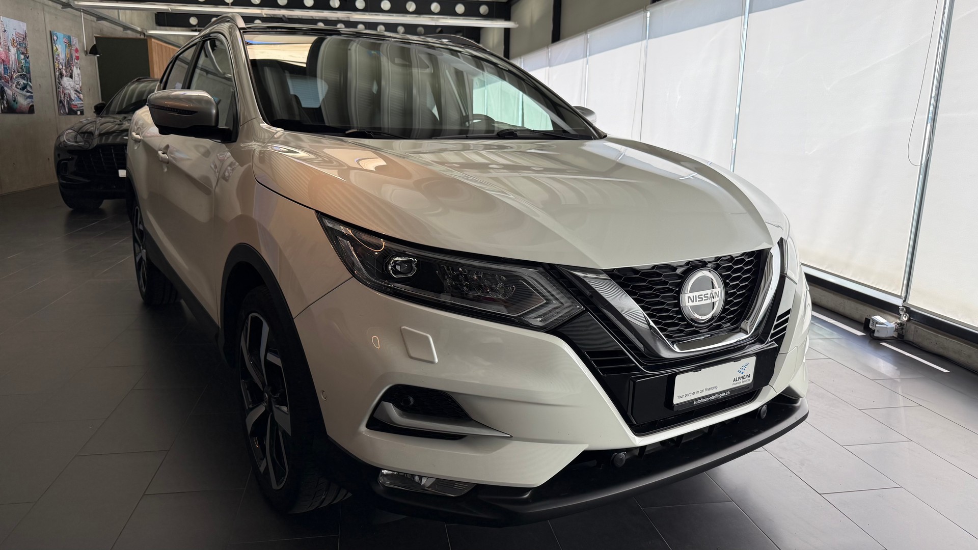 NISSAN Qashqai 1.3 DIG-T 160 Tekna+-image-2