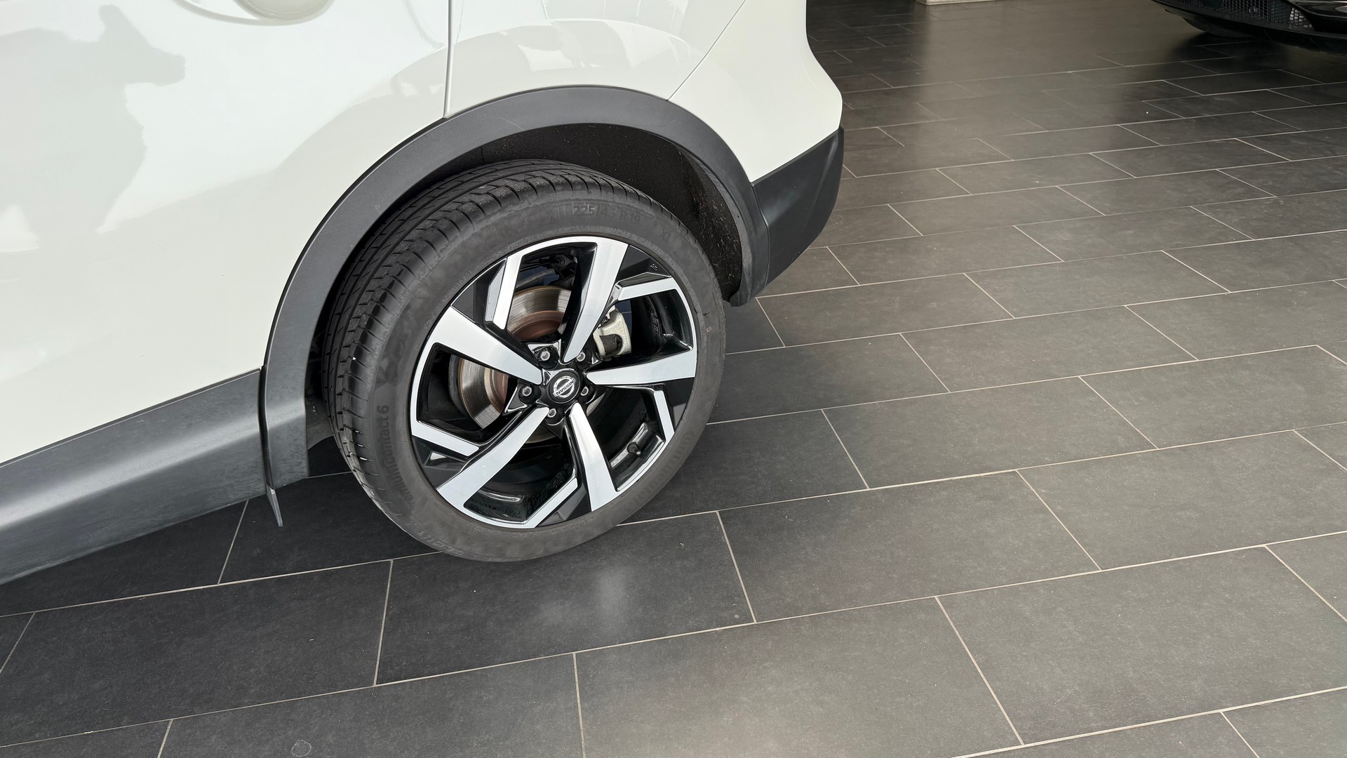 NISSAN Qashqai 1.3 DIG-T 160 Tekna+-image-7