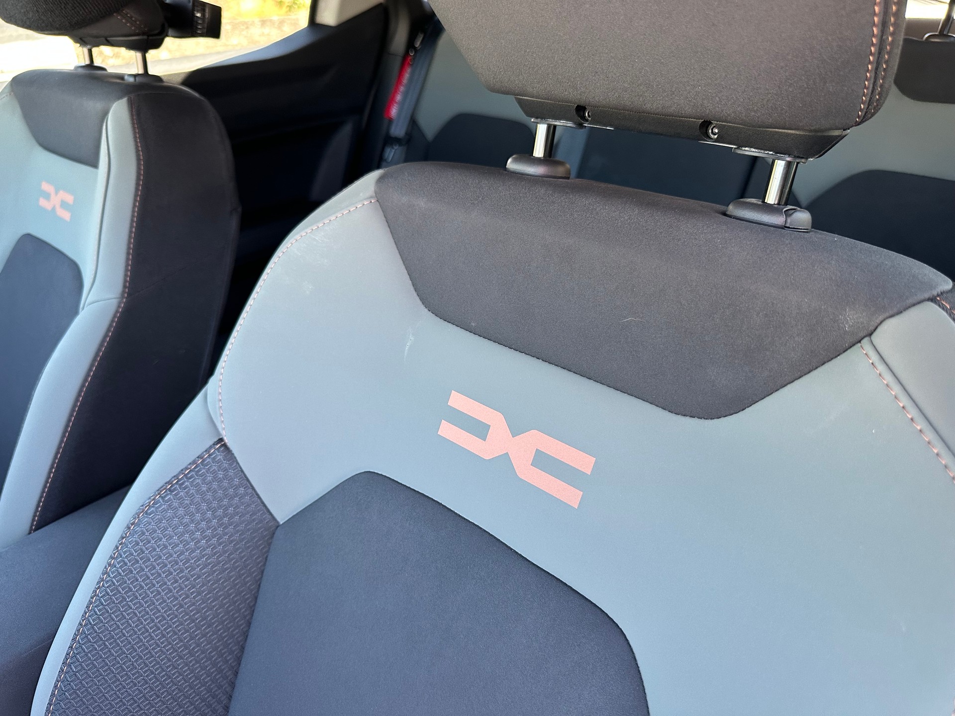 DACIA 1.6 Hybrid Extreme-image-4