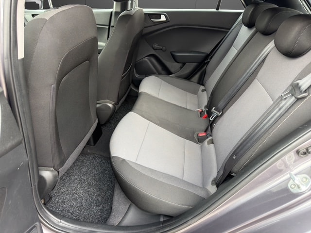 HYUNDAI i20 1.2 Active-image-9
