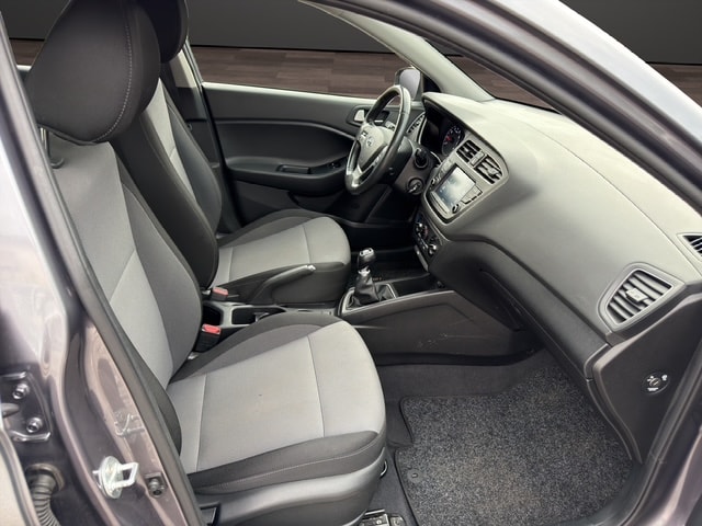 HYUNDAI i20 1.2 Active-image-10