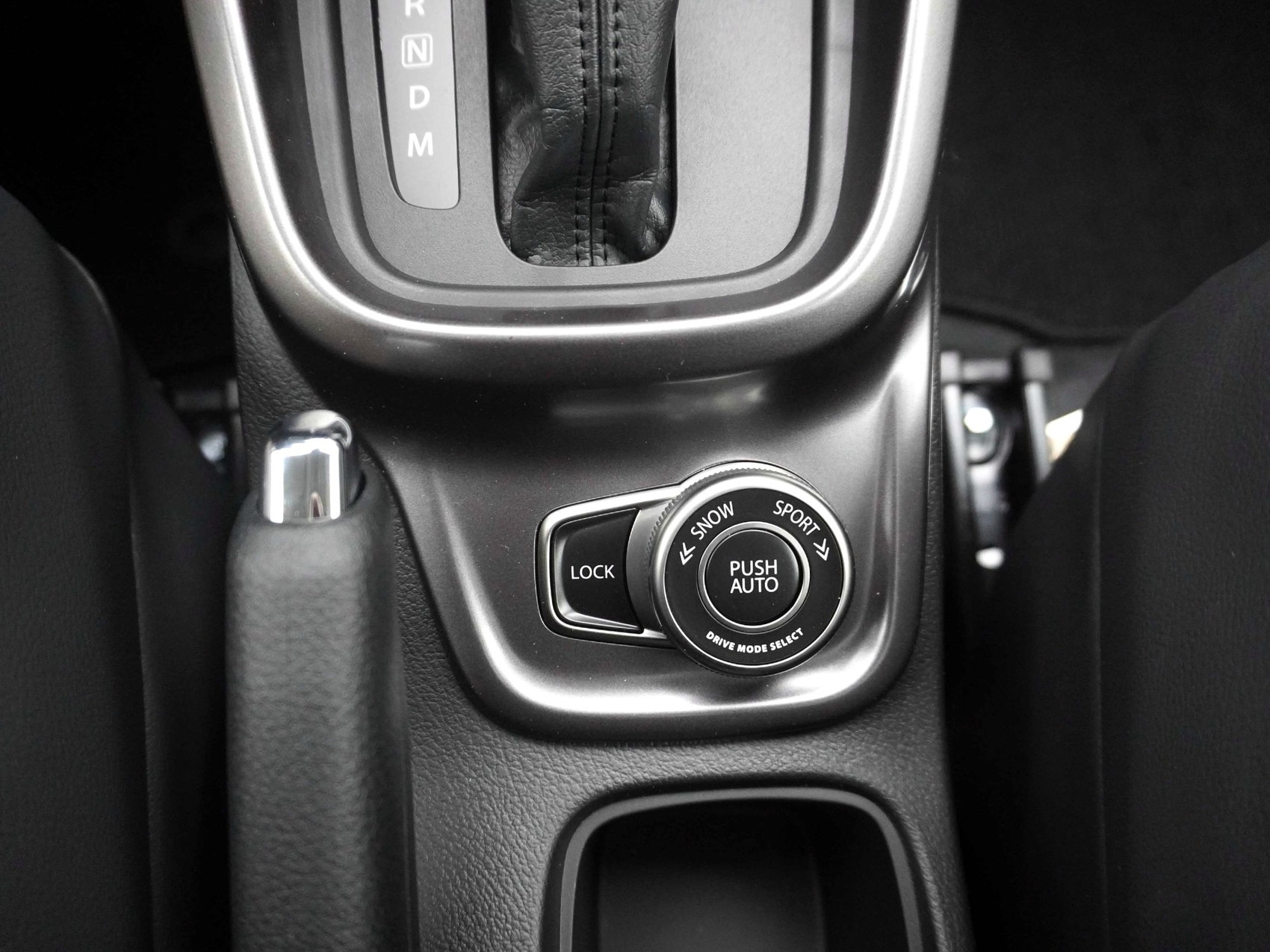 SUZUKI Vitara 1.4 T Compact Top Hybrid 4x4-image-16