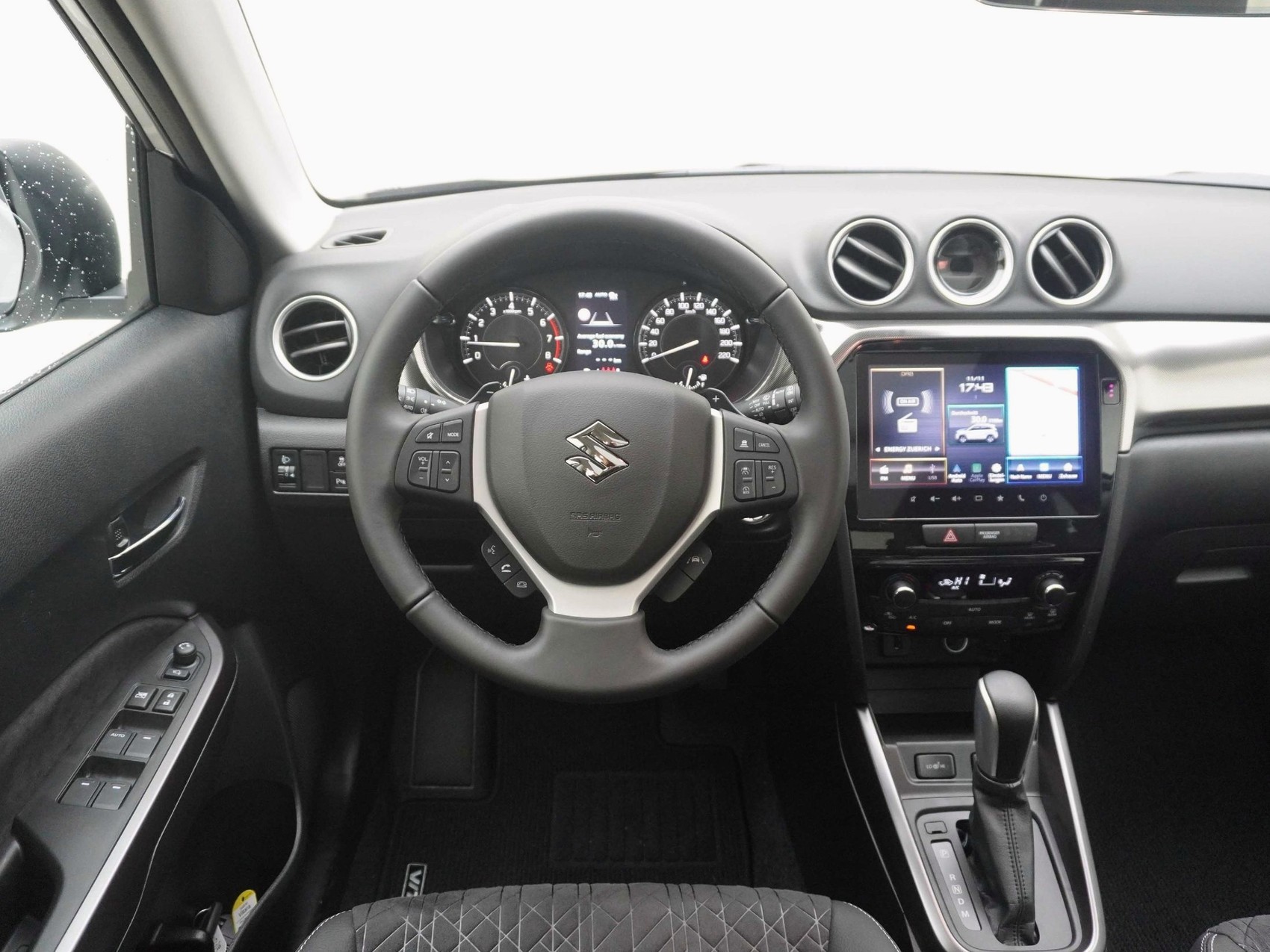 SUZUKI Vitara 1.4 T Compact Top Hybrid 4x4-image-9