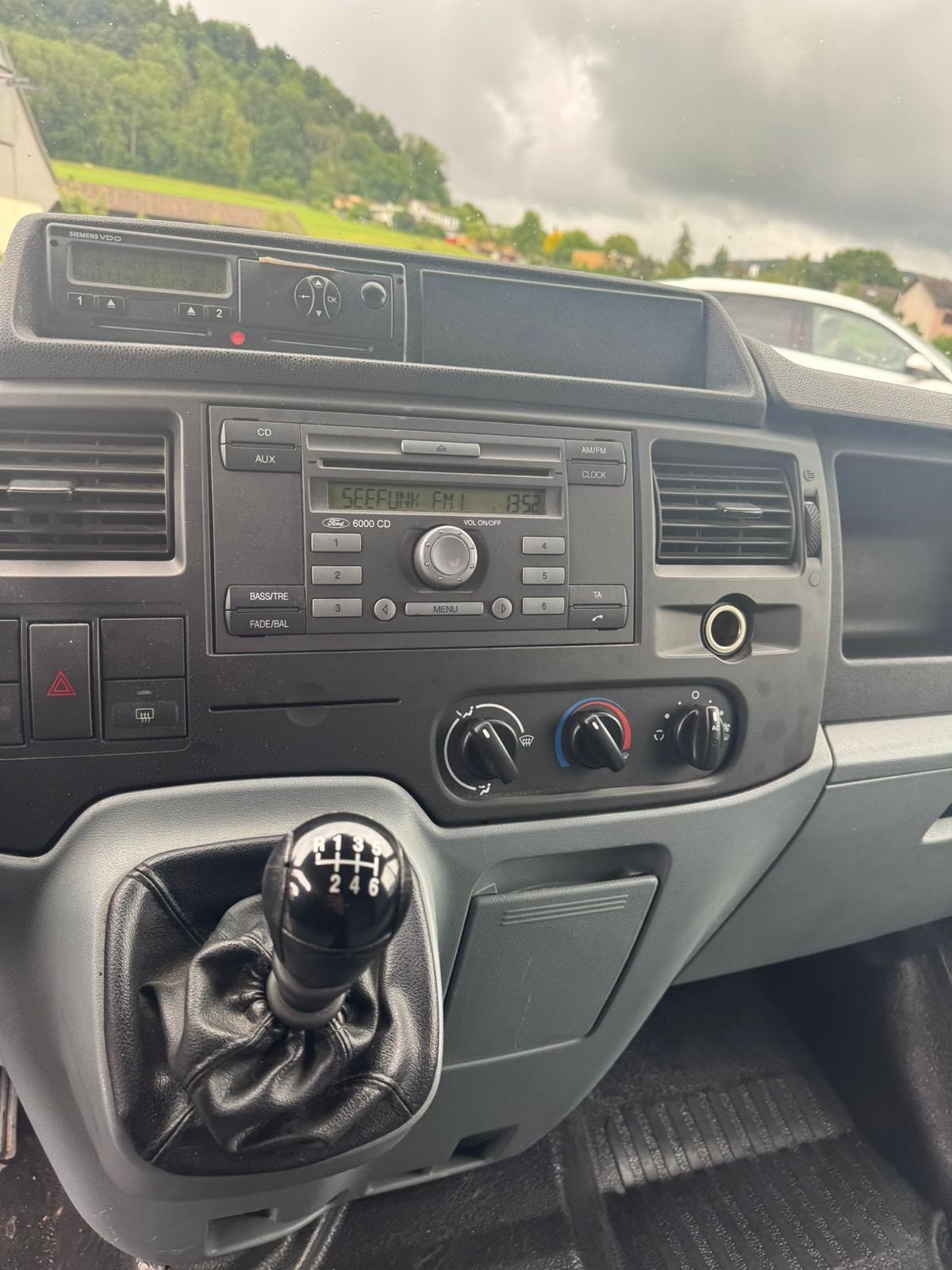 FORD Transit 430L TDCi-image-11