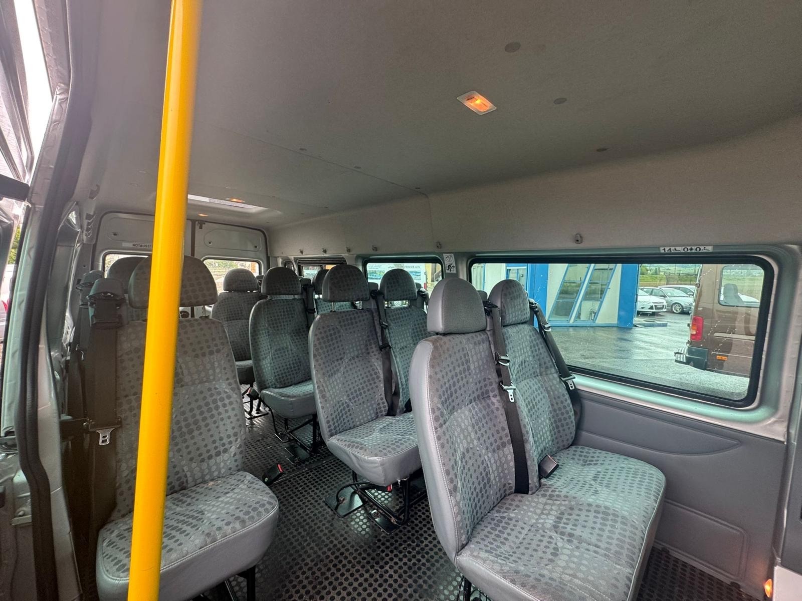 FORD Transit 430L TDCi-image-12