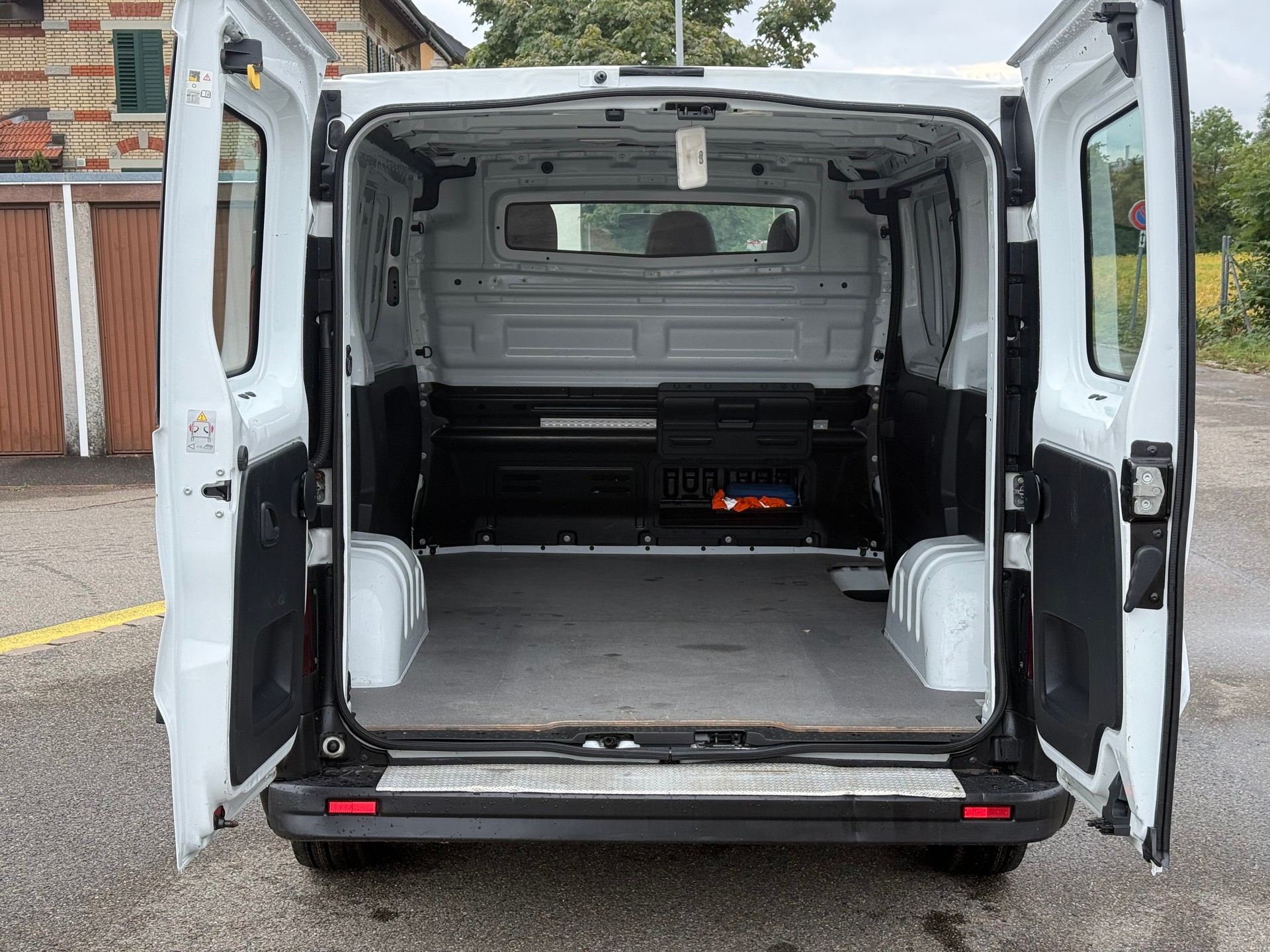 OPEL Vivaro 1.6 CDTI 2.7t L1H1-image-5