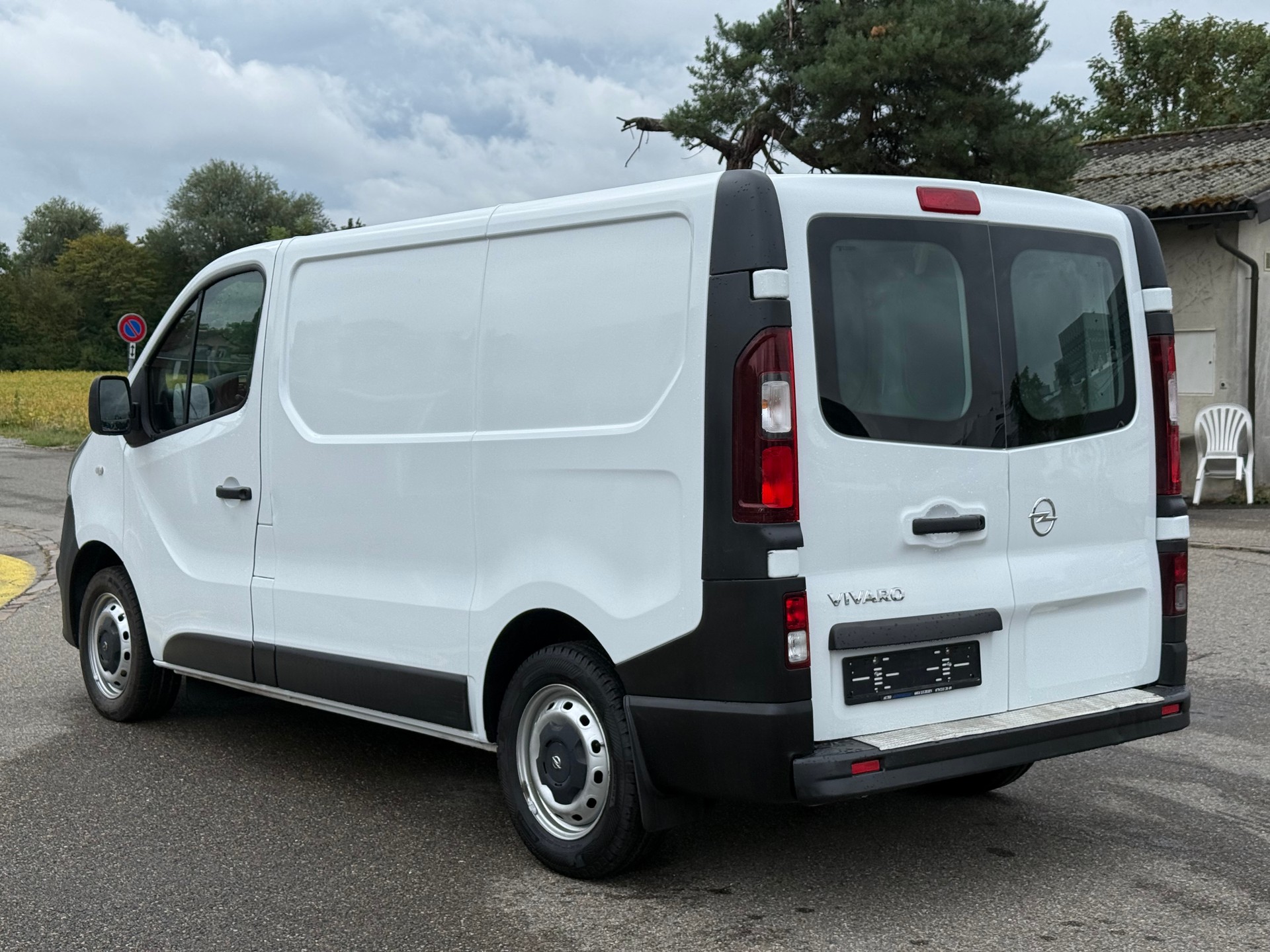 OPEL Vivaro 1.6 CDTI 2.7t L1H1-image-4