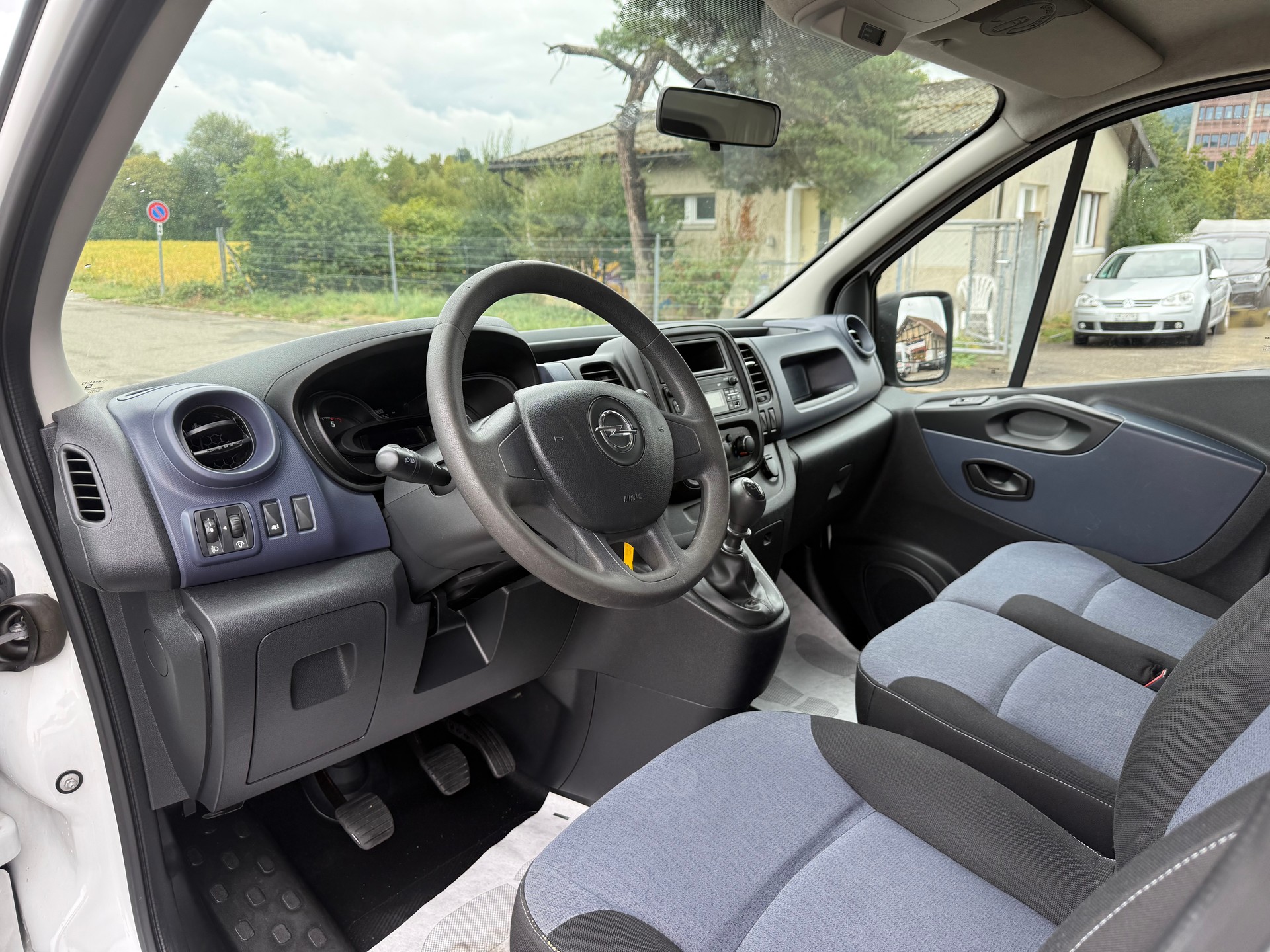 OPEL Vivaro 1.6 CDTI 2.7t L1H1-image-8