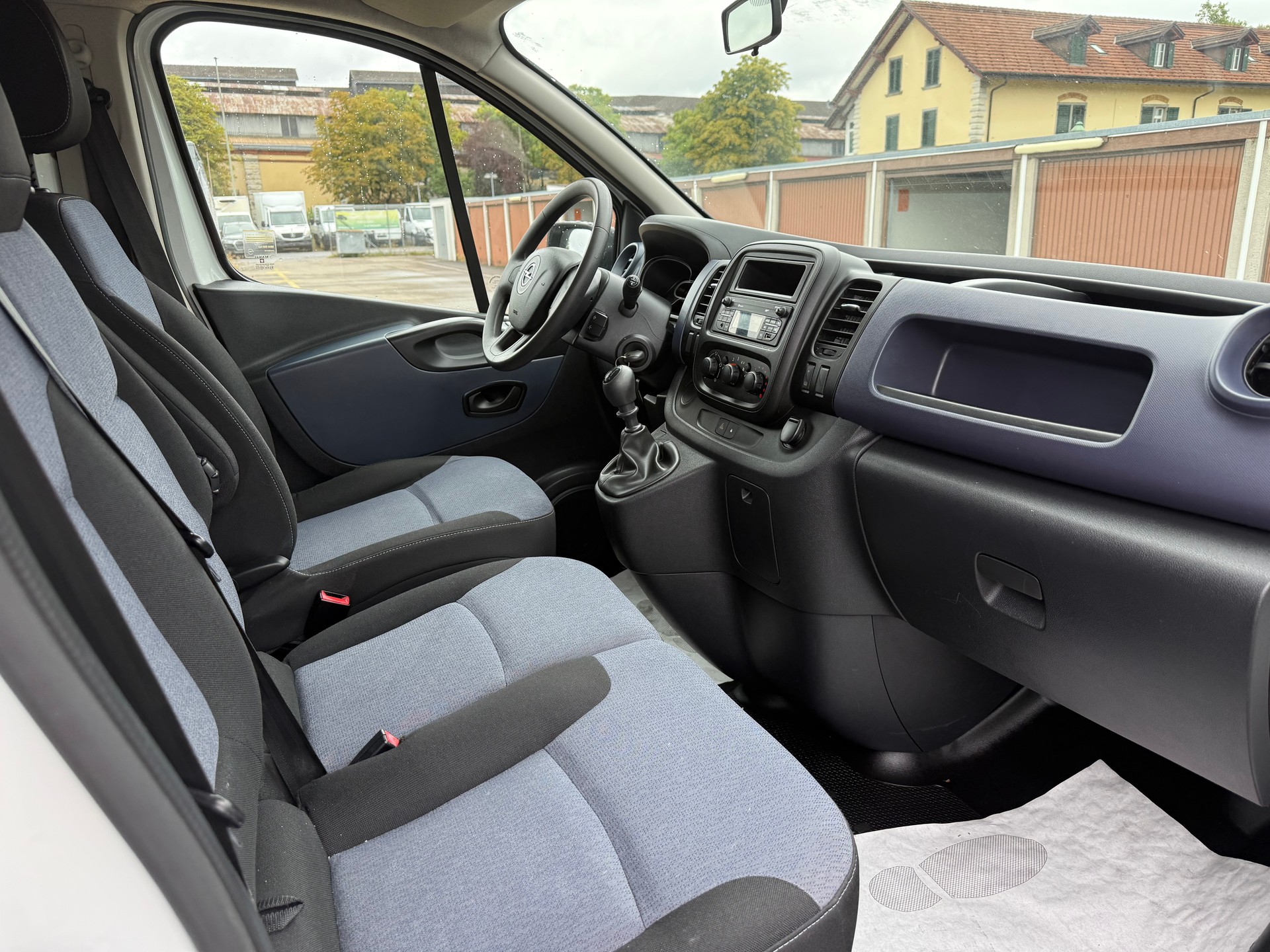 OPEL Vivaro 1.6 CDTI 2.7t L1H1-image-6