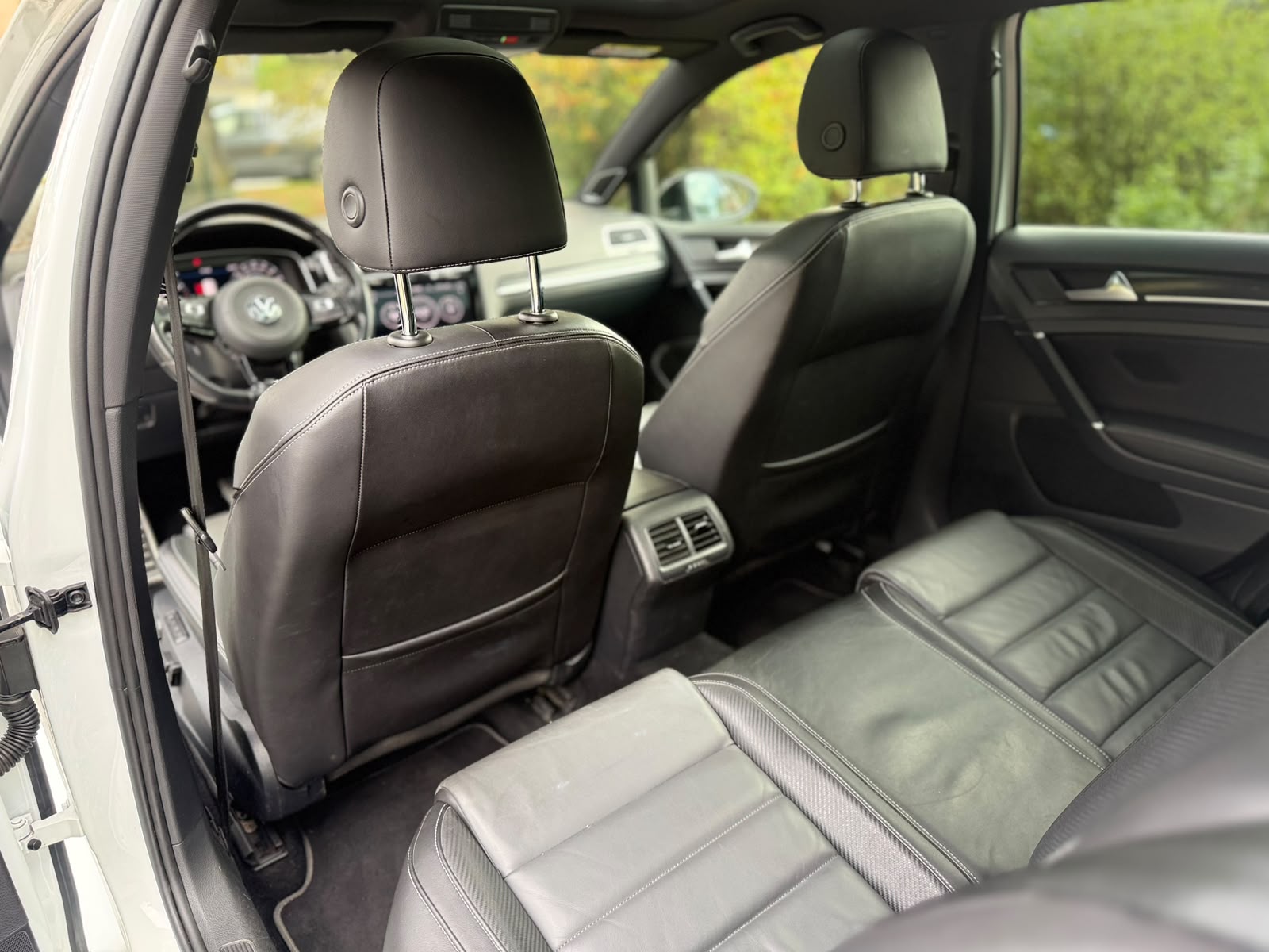 VW VW Golf R 2.0 TSI DSG 4Motion – R Performance – Akrapovič – 2 jeux de roues-image-9
