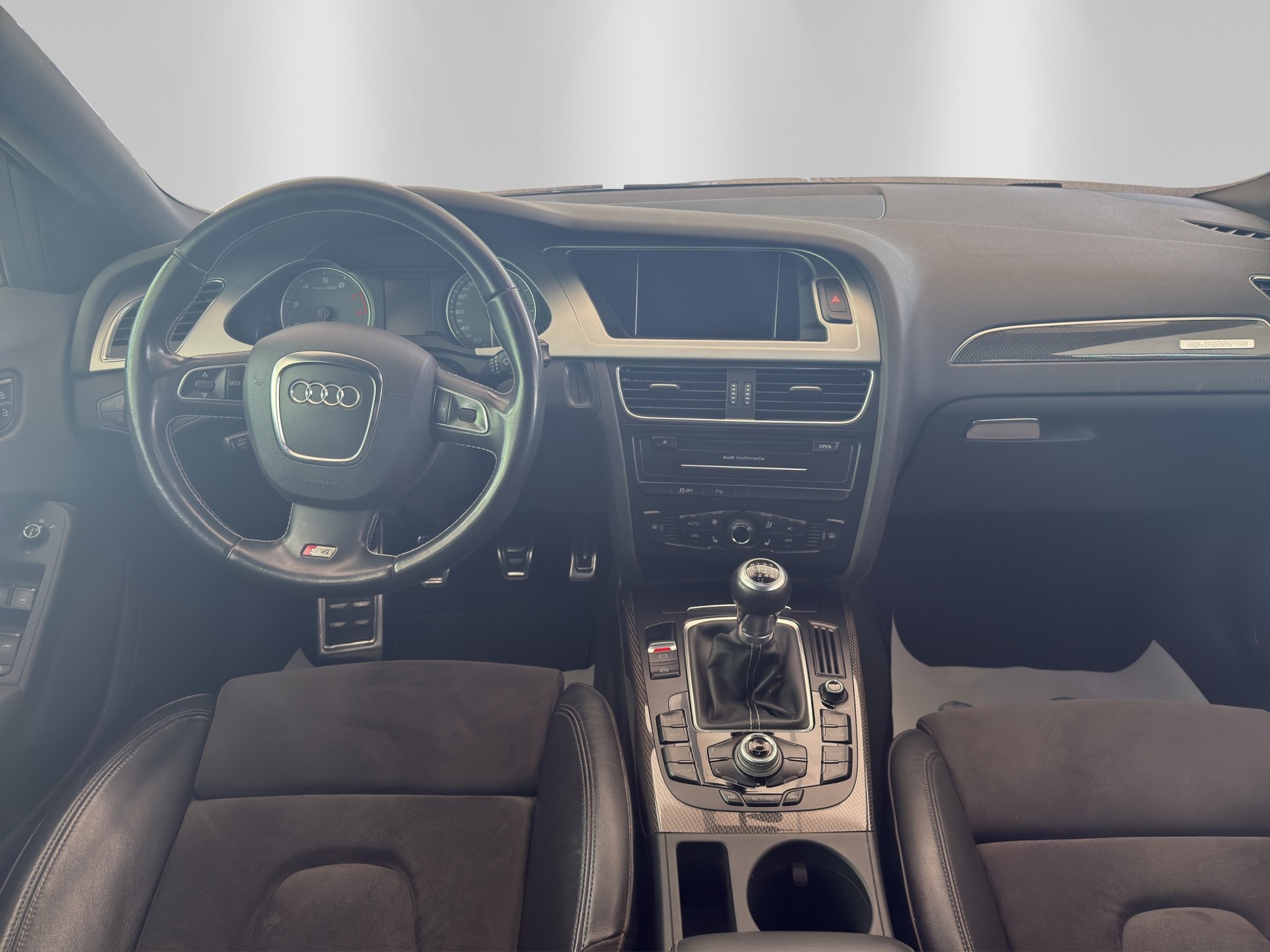 AUDI S4 Avant 3.0 TFSI quattro-image-7