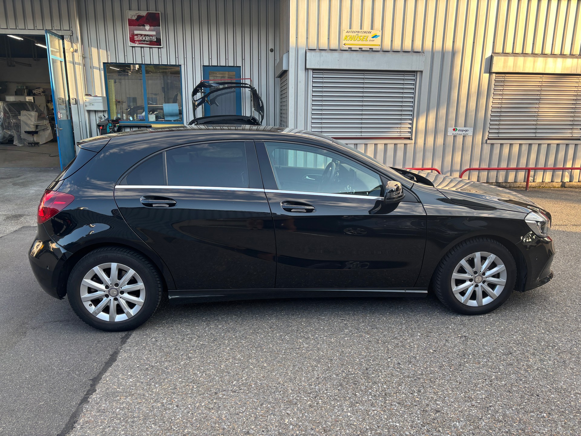 MERCEDES-BENZ A 200 CDI 4Matic 7G-DCT-showroom-element-2