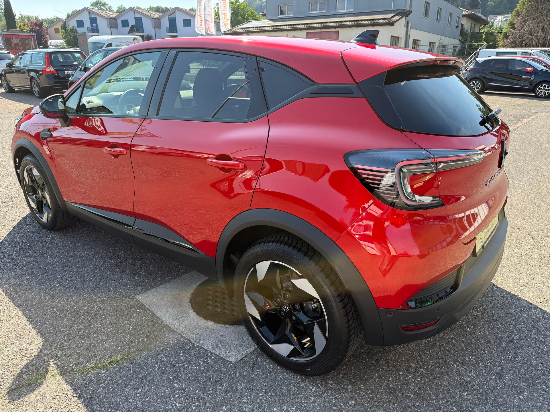 RENAULT Captur 1.3 TCe Techno-image-3