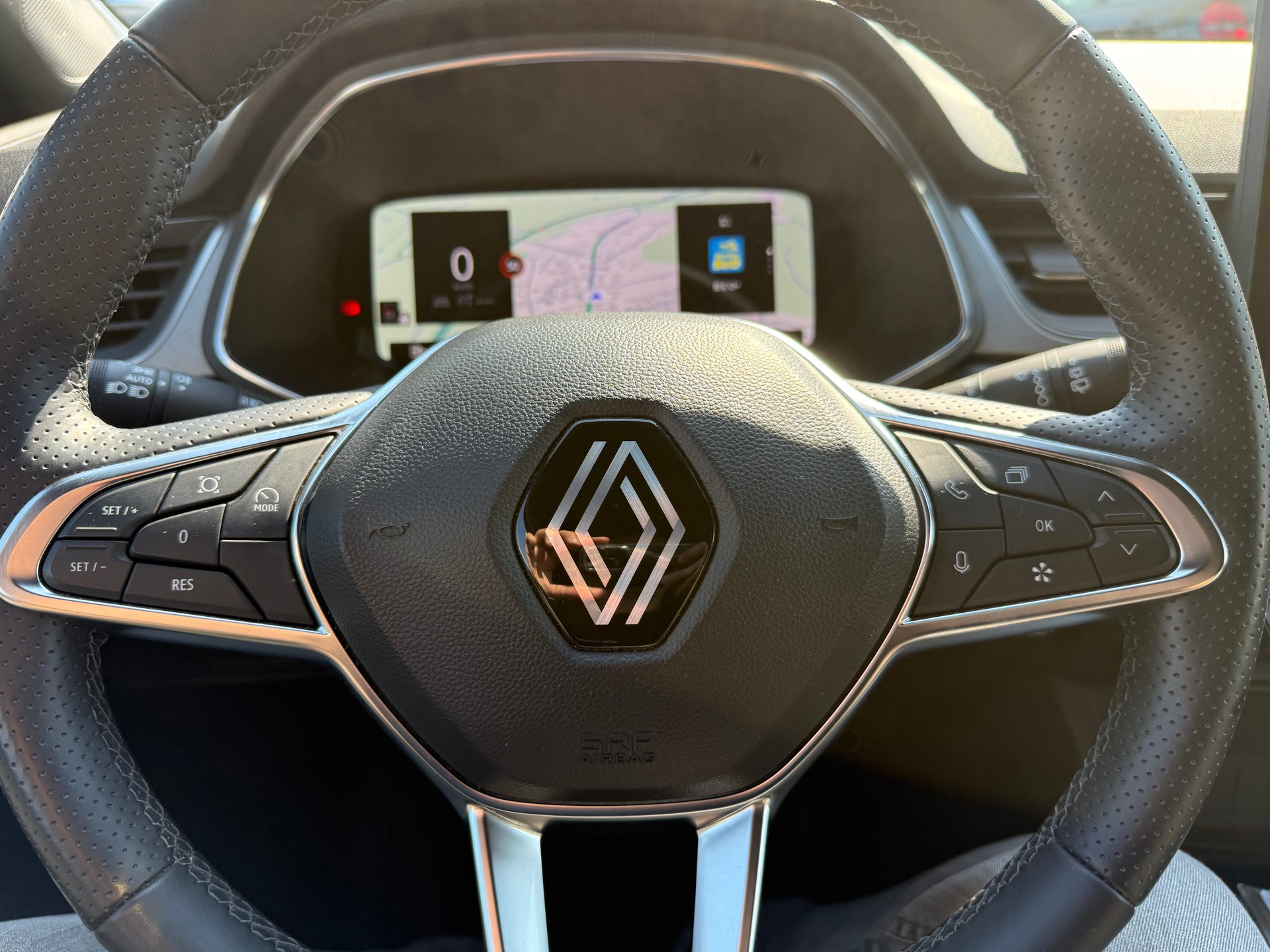 RENAULT Captur 1.3 TCe Techno-image-12