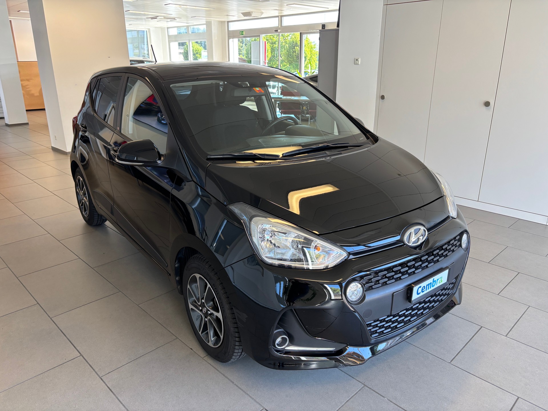 HYUNDAI i10 1.2 Amplia Automatic-showroom-element-1