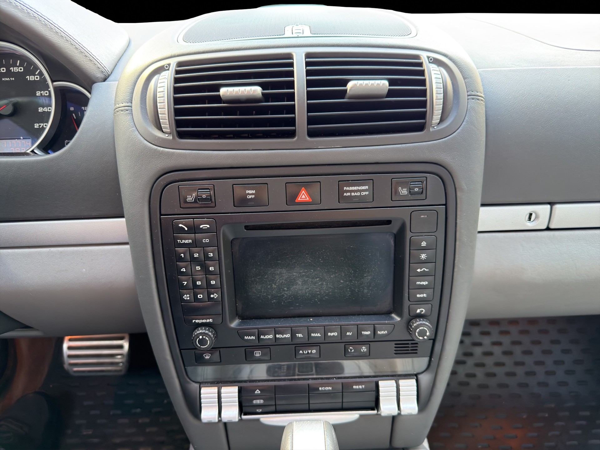 PORSCHE Cayenne S 4.5 V8-image-12