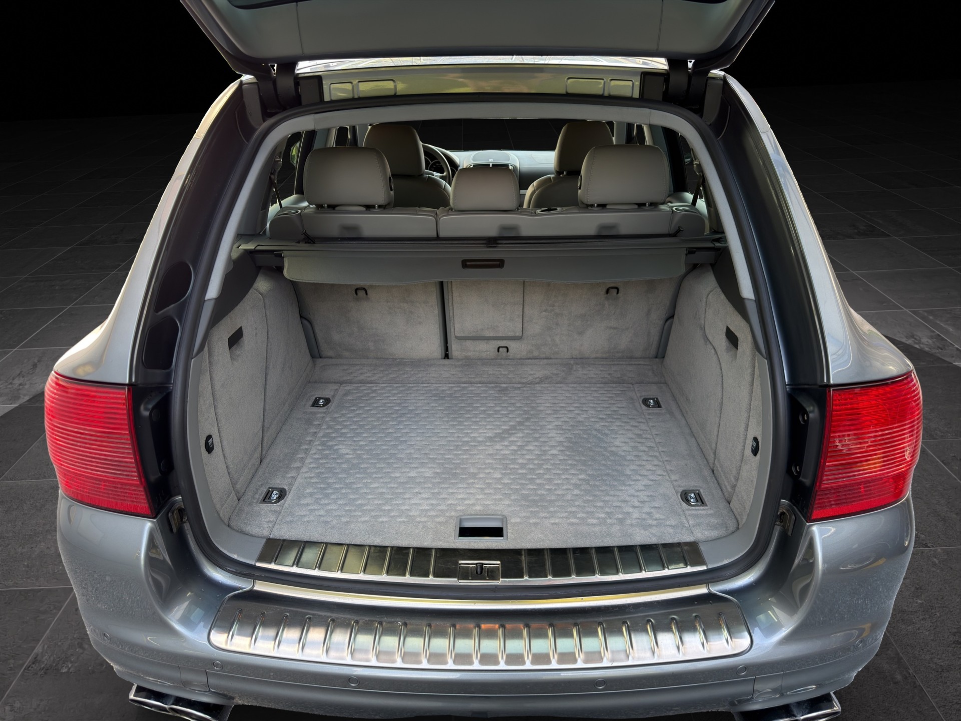 PORSCHE Cayenne S 4.5 V8-image-9