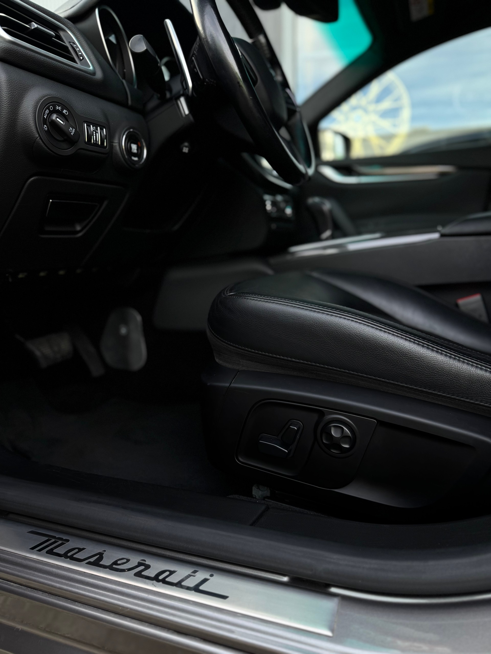 MASERATI Ghibli 3.0 V6 Automatica / ab MFK bei Verkauf-image-10