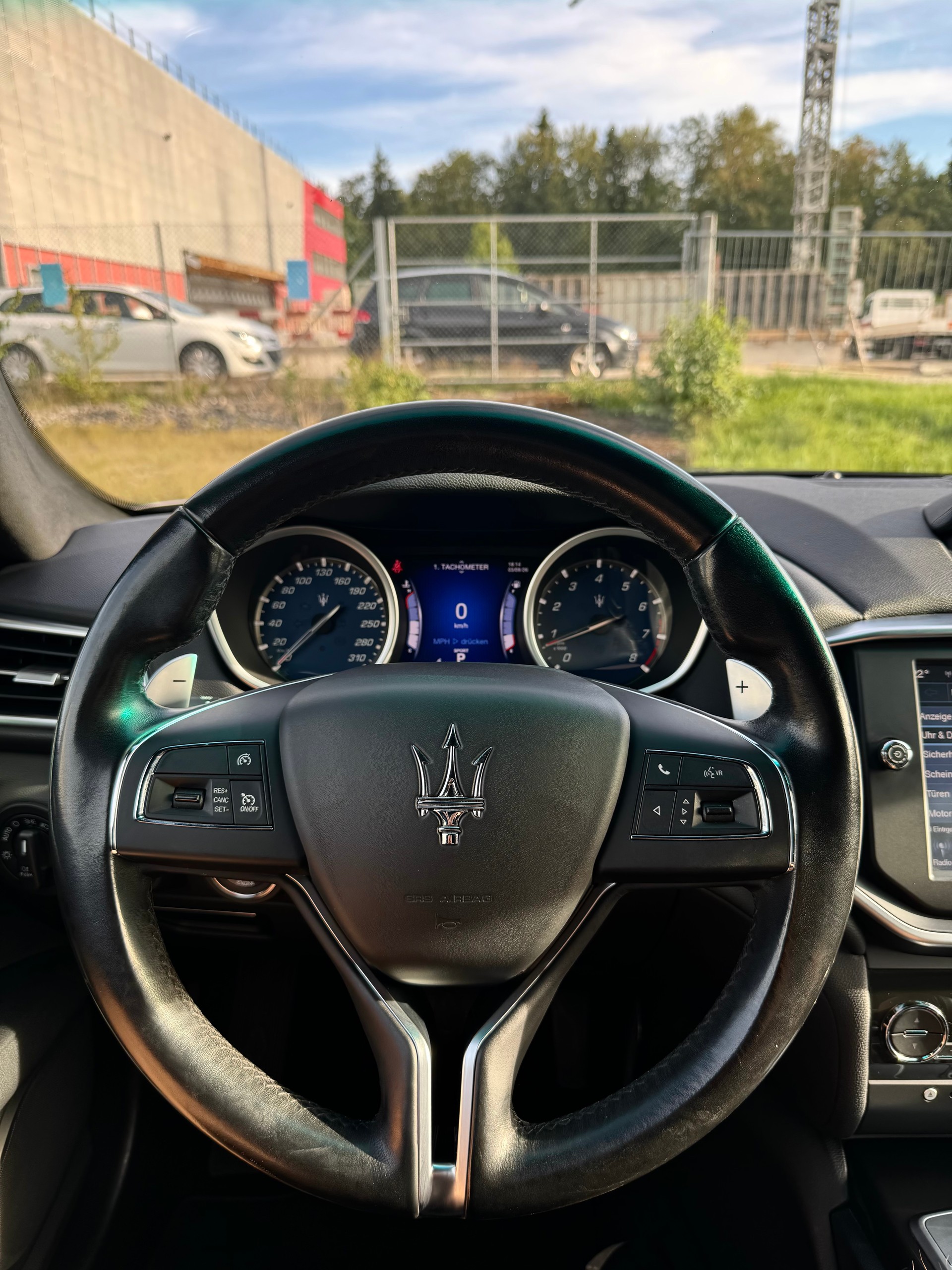MASERATI Ghibli 3.0 V6 Automatica / ab MFK bei Verkauf-image-11