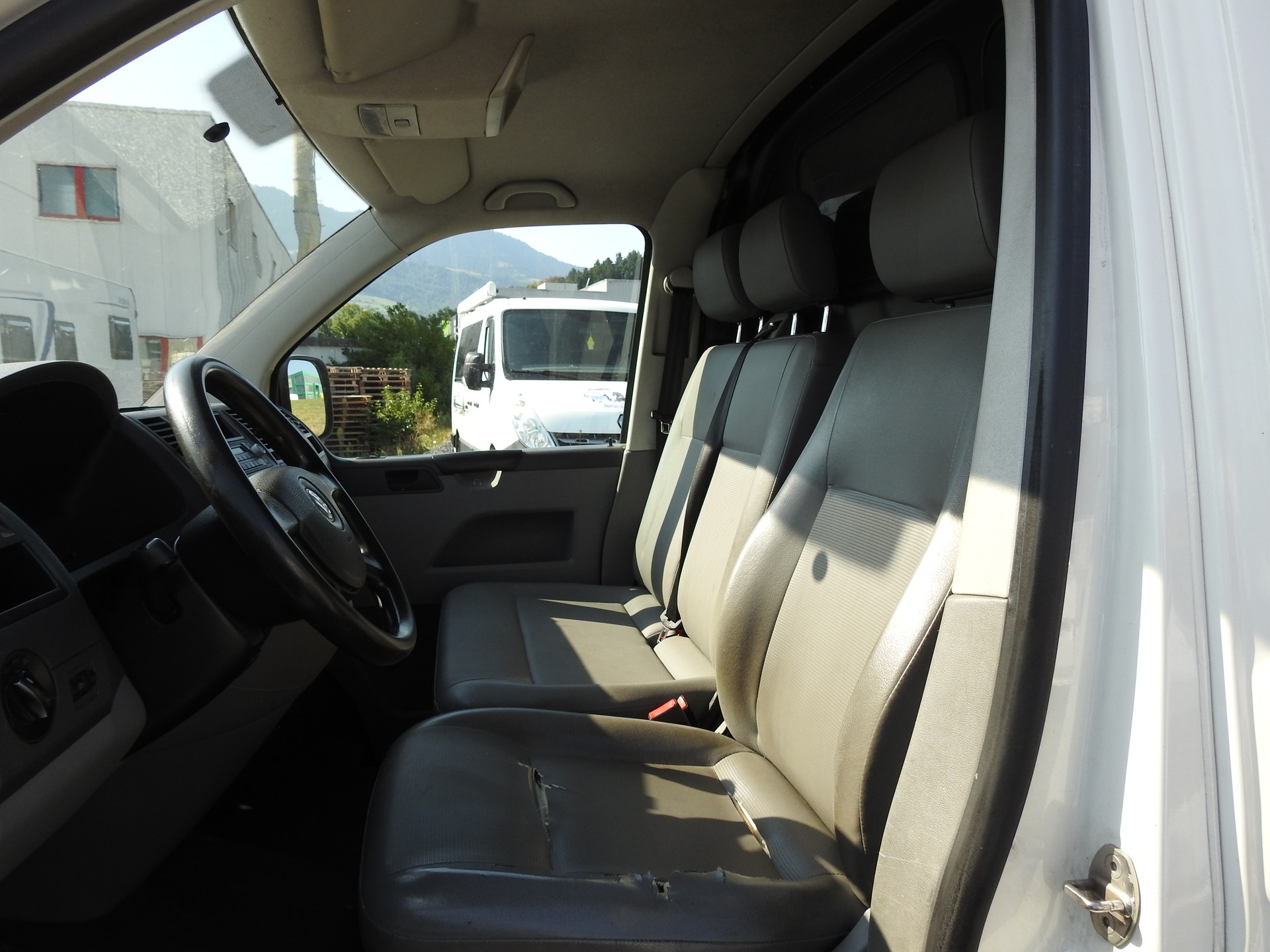 VW T5 2.5 TDI PD 4MOTION-image-14