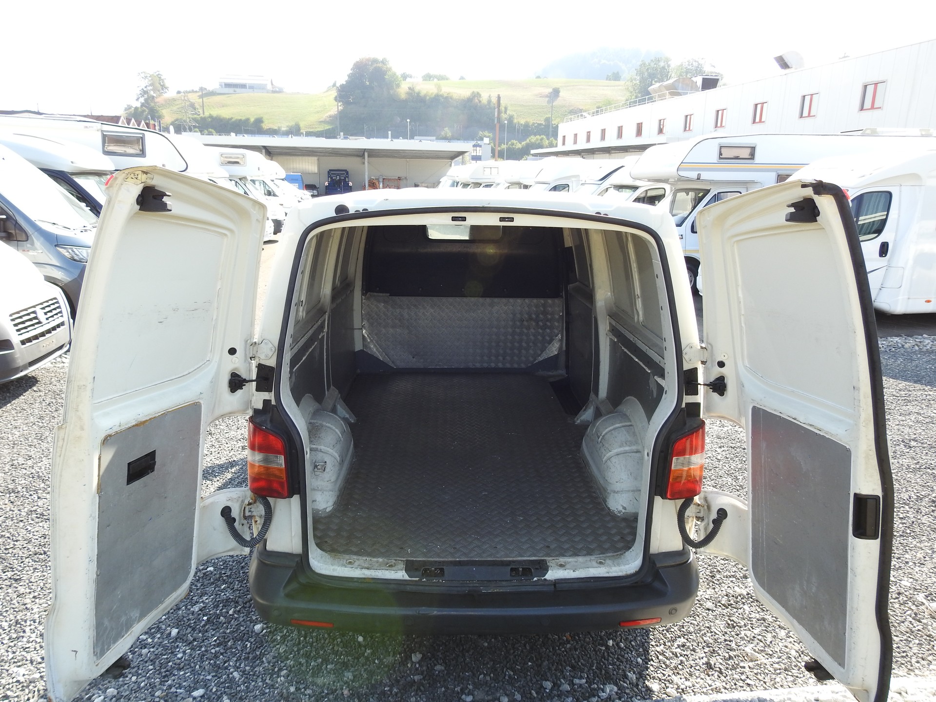 VW T5 2.5 TDI PD 4MOTION-image-9