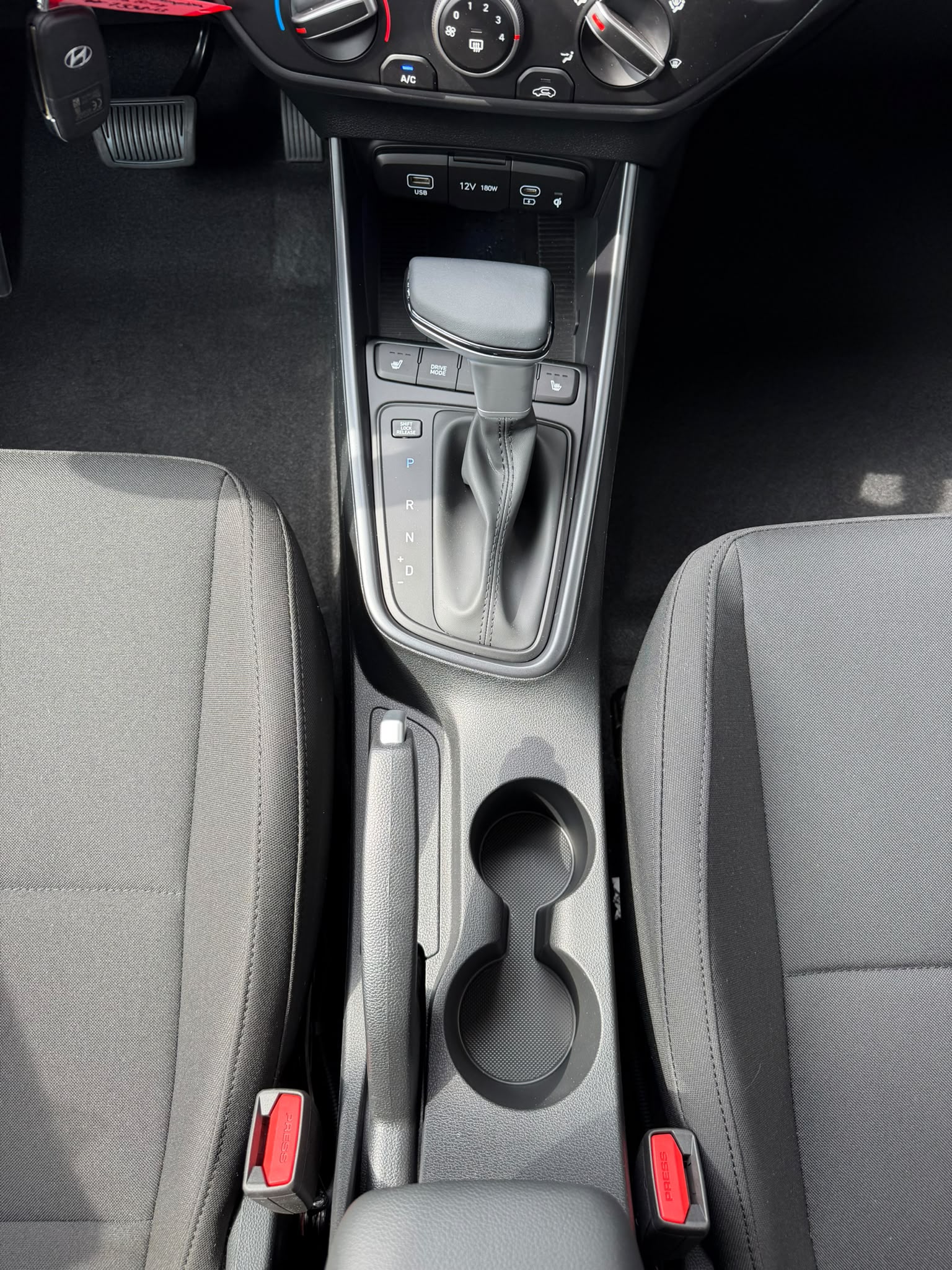HYUNDAI i20 1.0 T-GDi Amplia GO! DCT-image-14