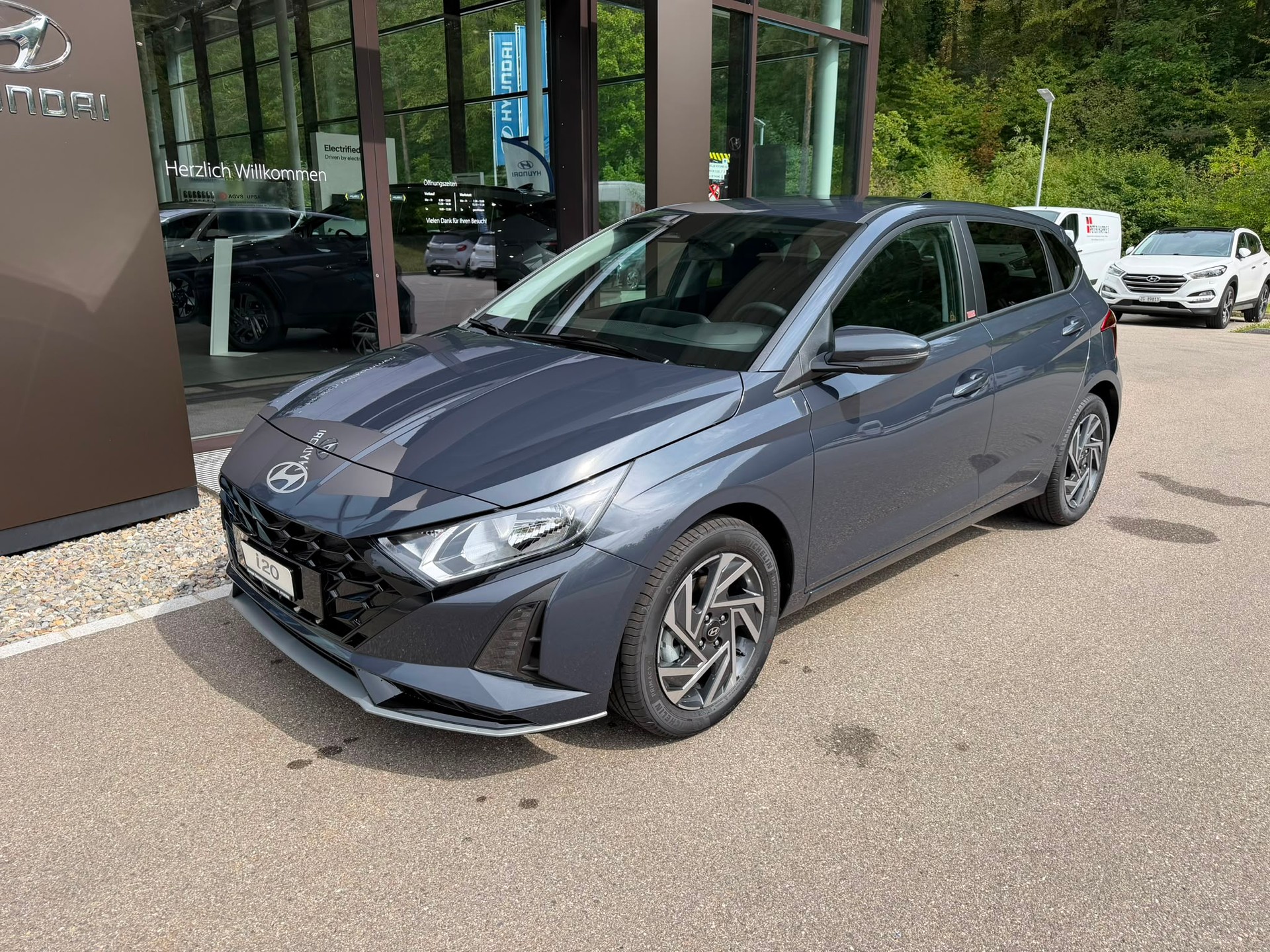 HYUNDAI i20 1.0 T-GDi Amplia GO! DCT-showroom-element-1