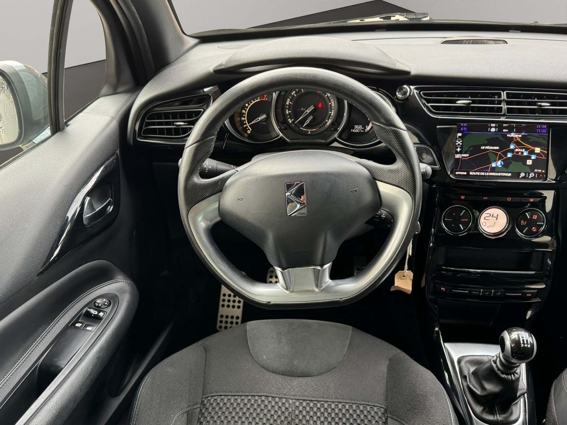 DS AUTOMOBILES DS 3 1.6 THP Sport Chic Plus-image-9