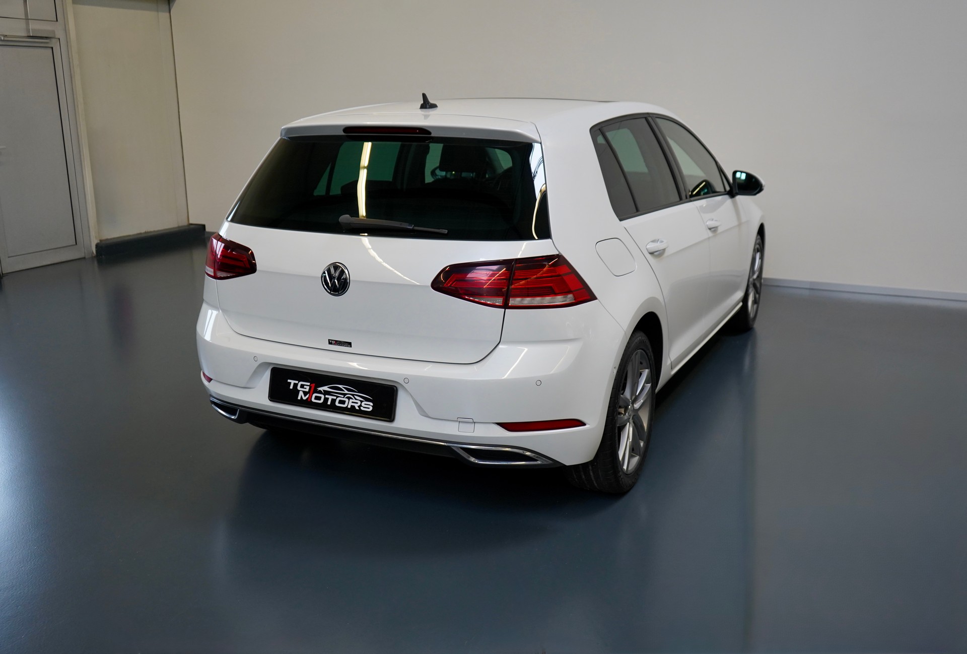 VW Golf 1.5 TSI EVO Highline DSG-image-2